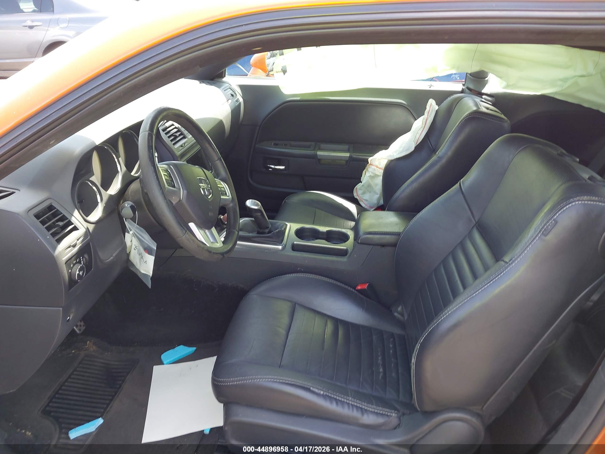 DODGE CHALLENGER image 5