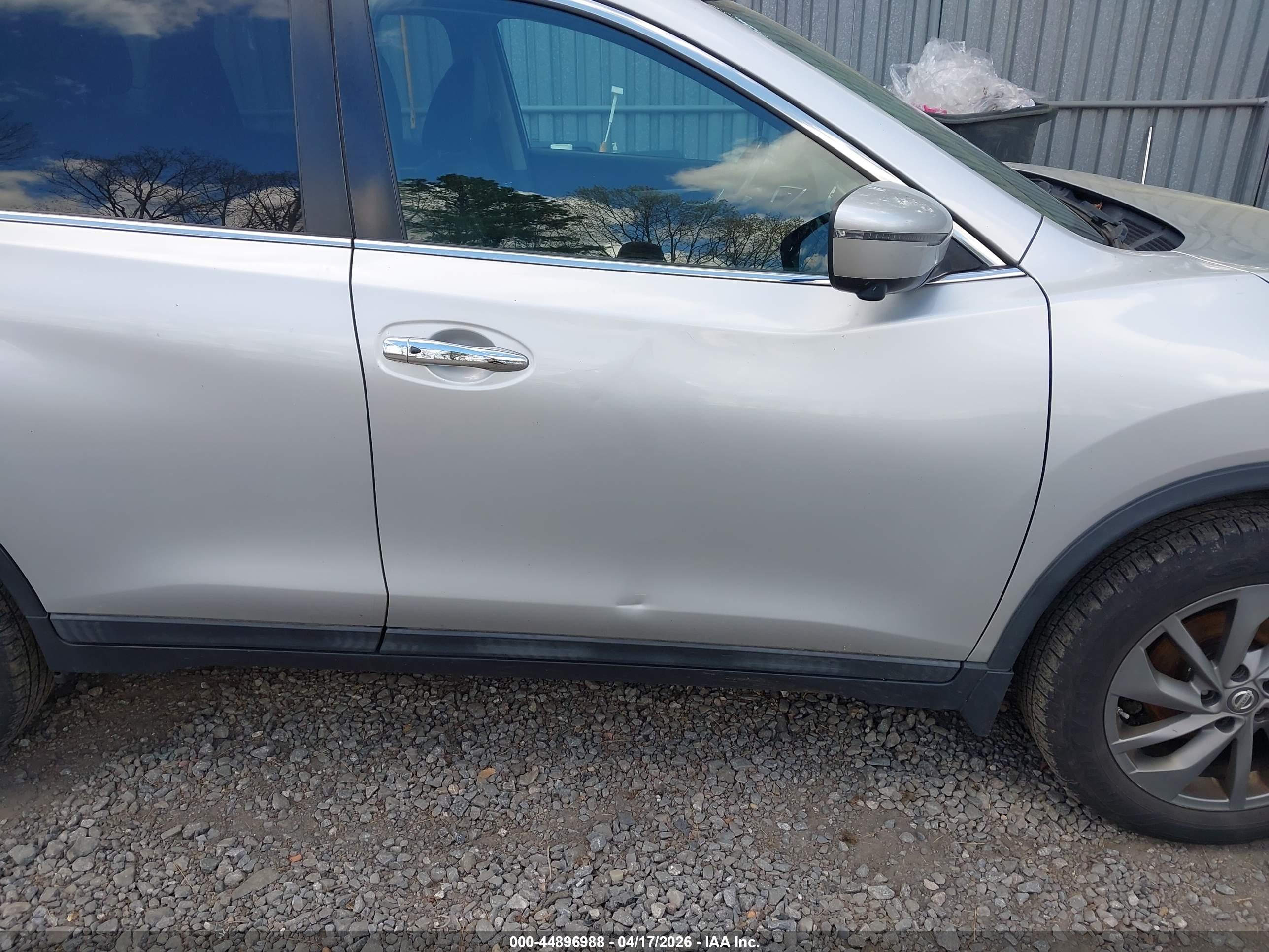 NISSAN ROGUE image 6