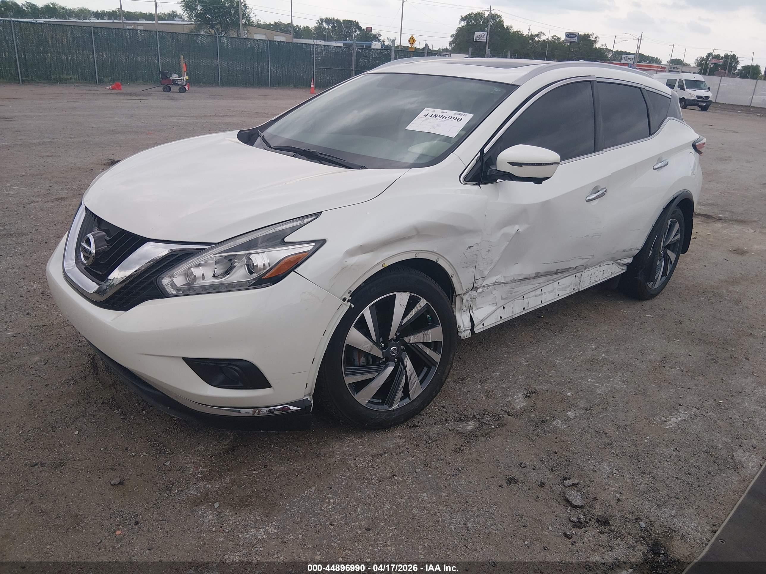 NISSAN MURANO image 2