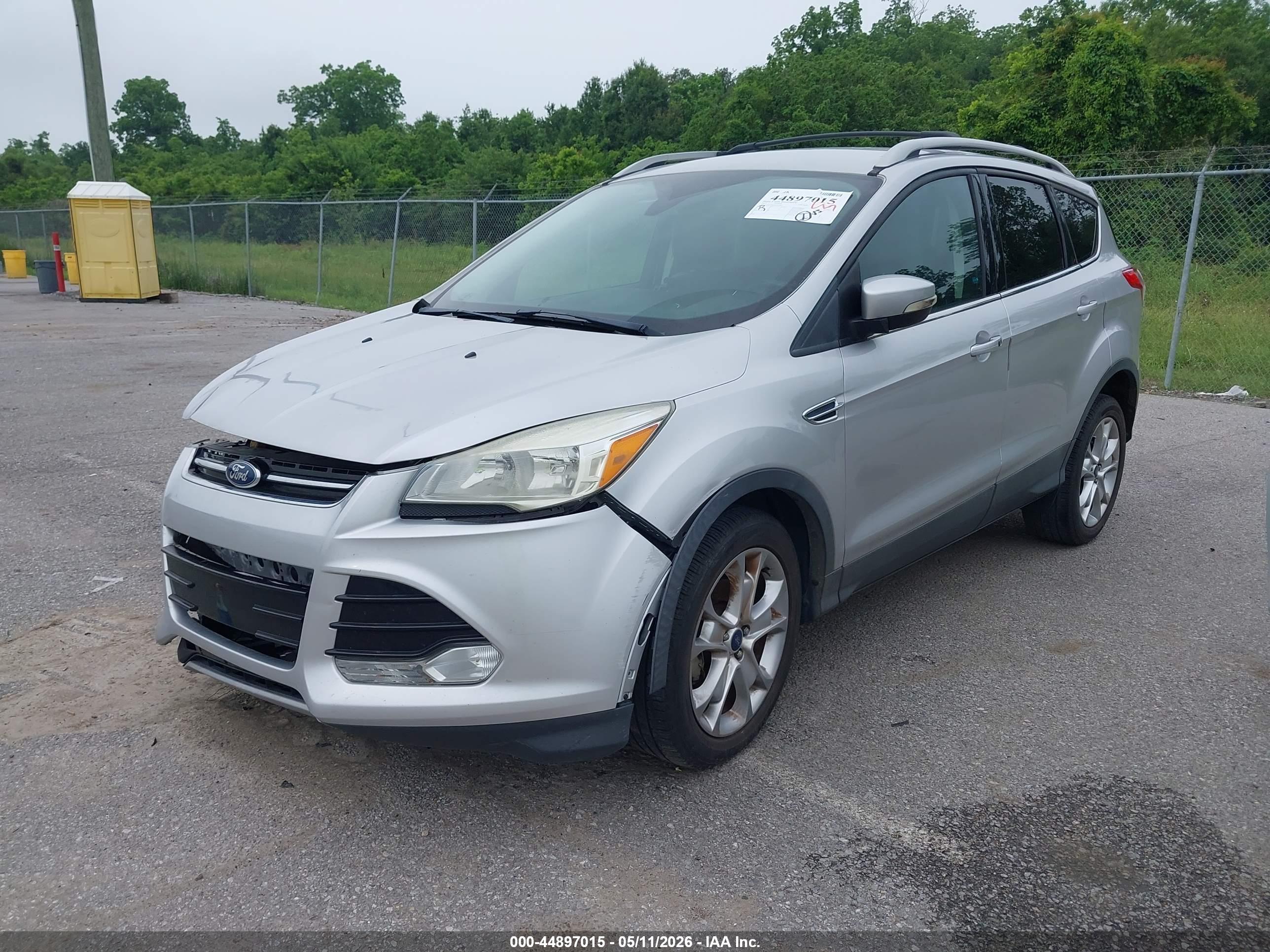 FORD ESCAPE image 2