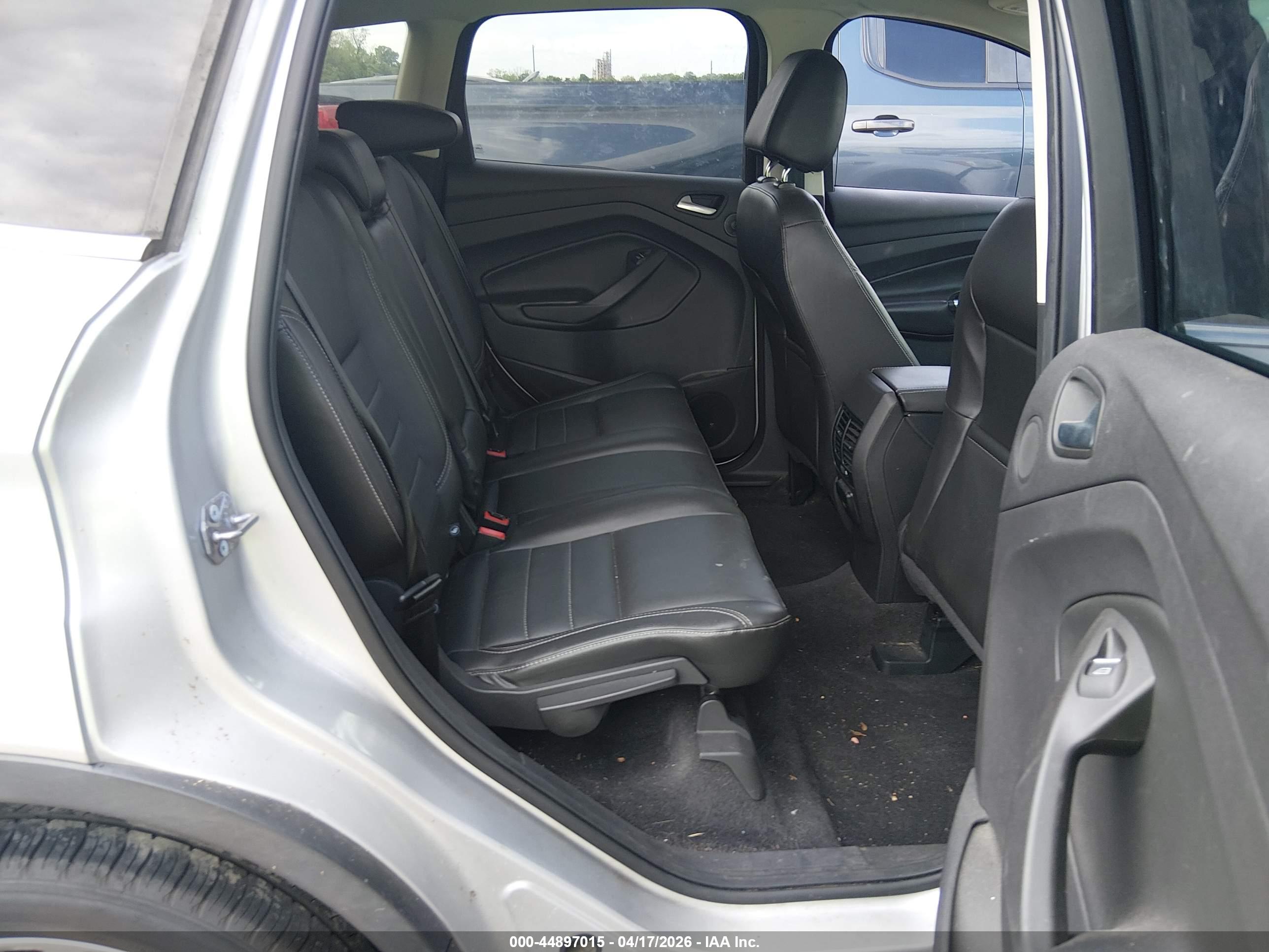 FORD ESCAPE image 8