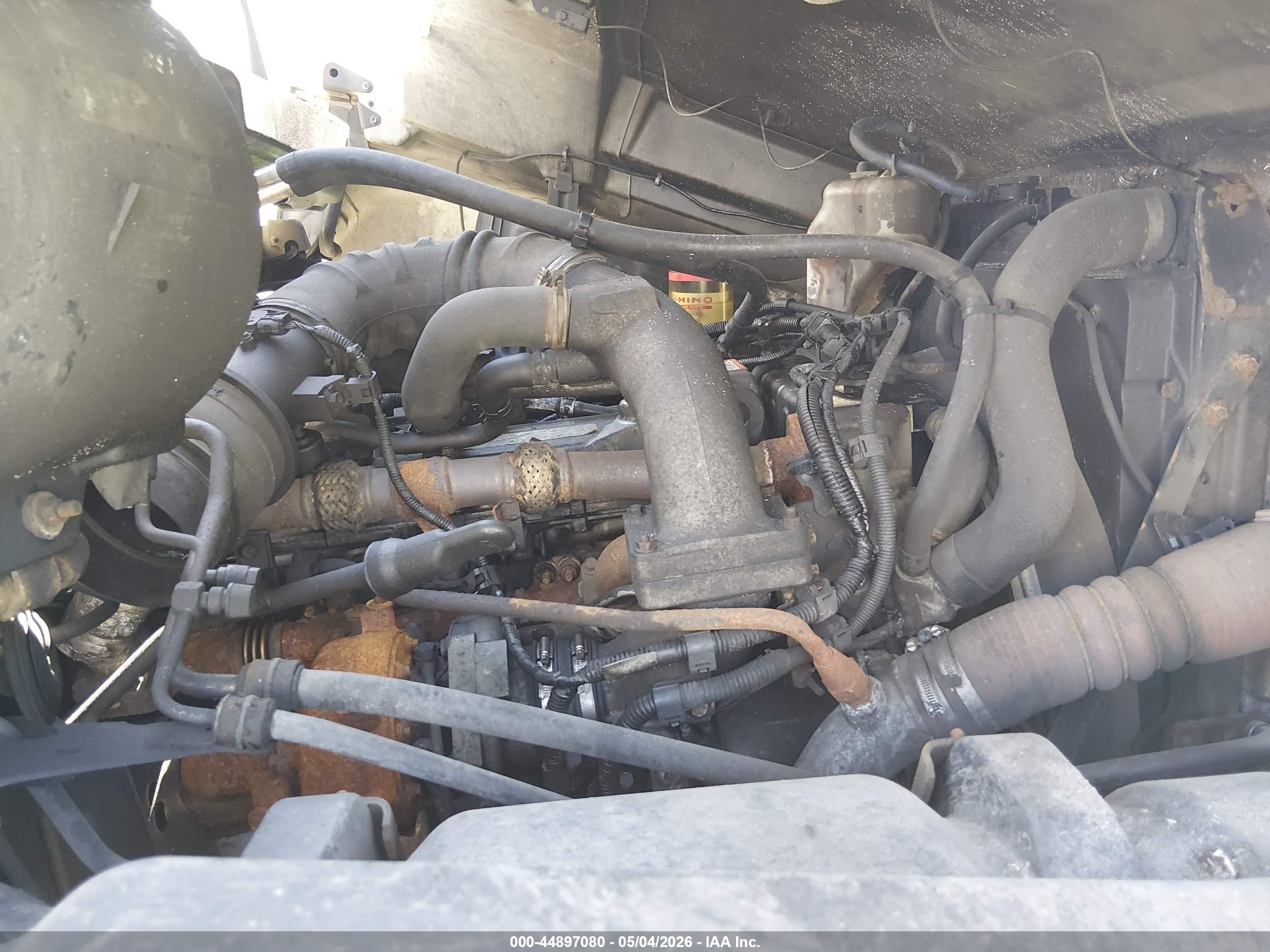HINO 258/268 image 10