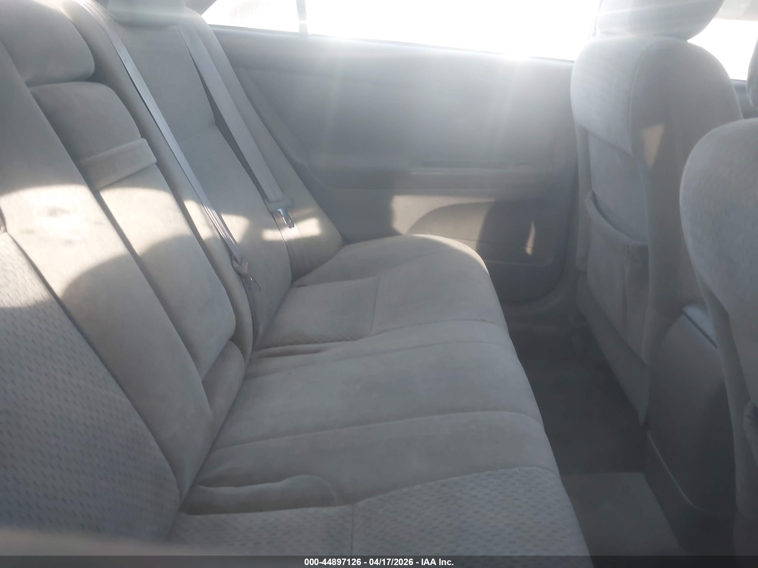 TOYOTA CAMRY image 8