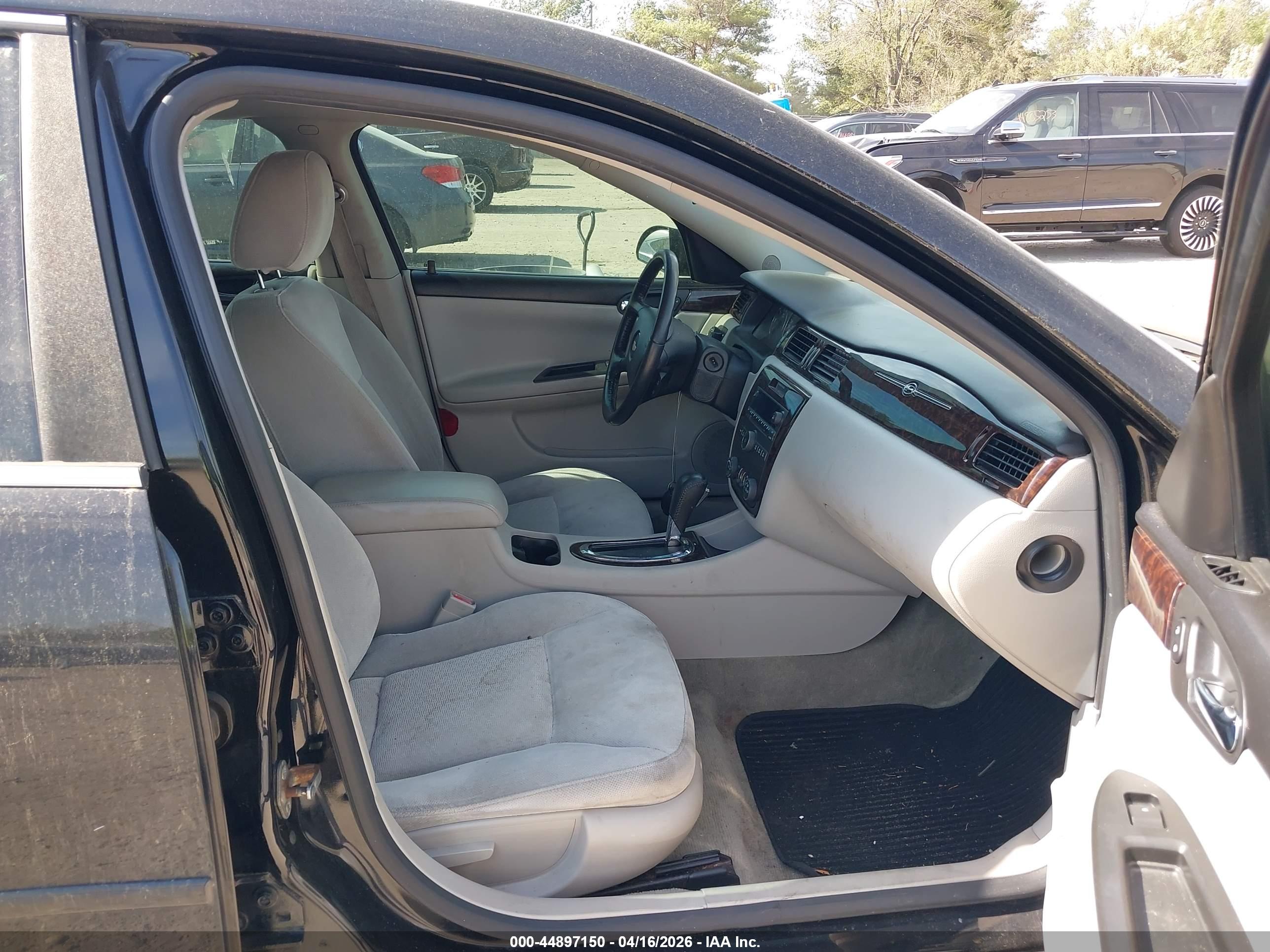 CHEVROLET IMPALA image 5