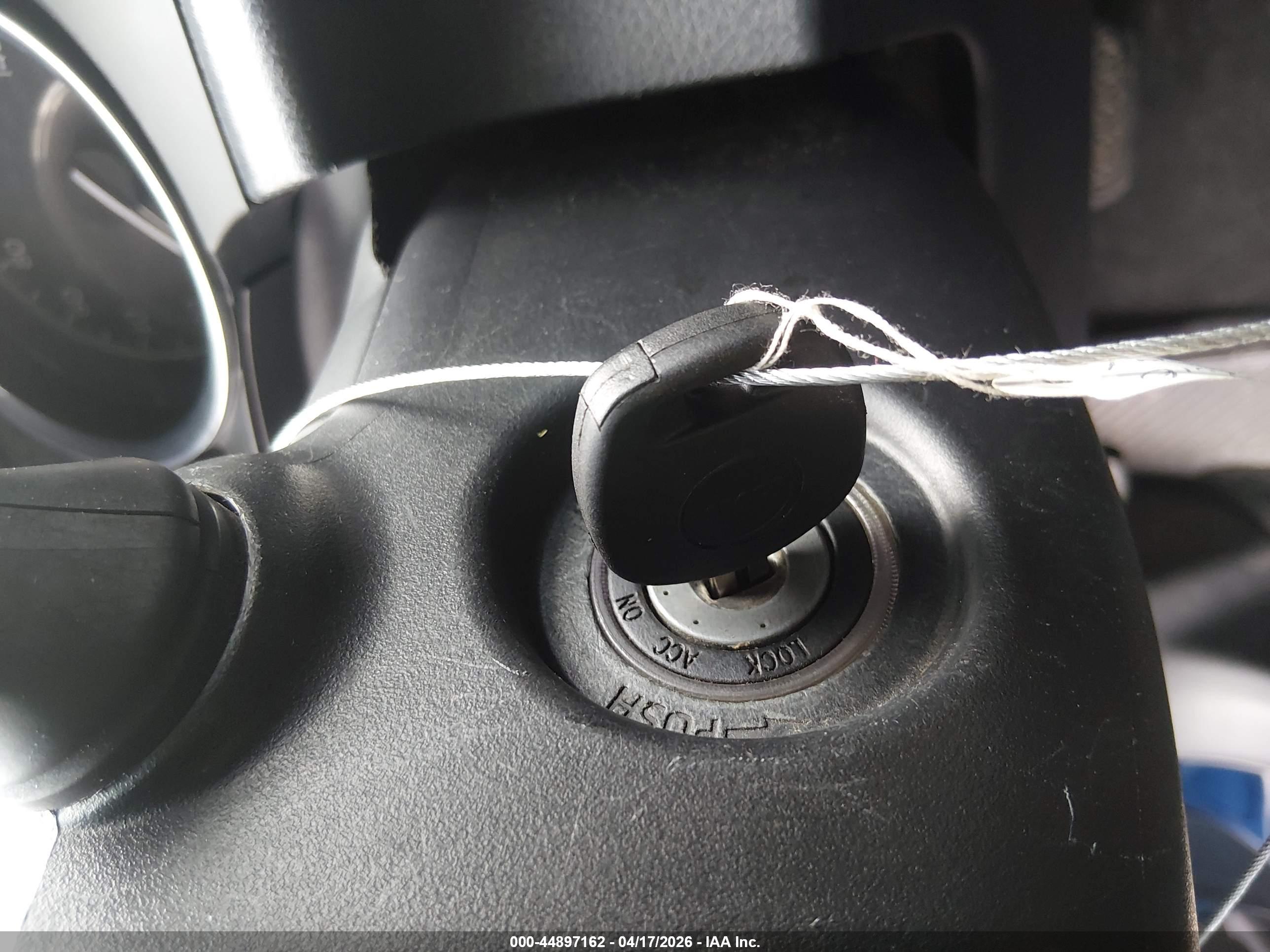 TOYOTA CAMRY image 11