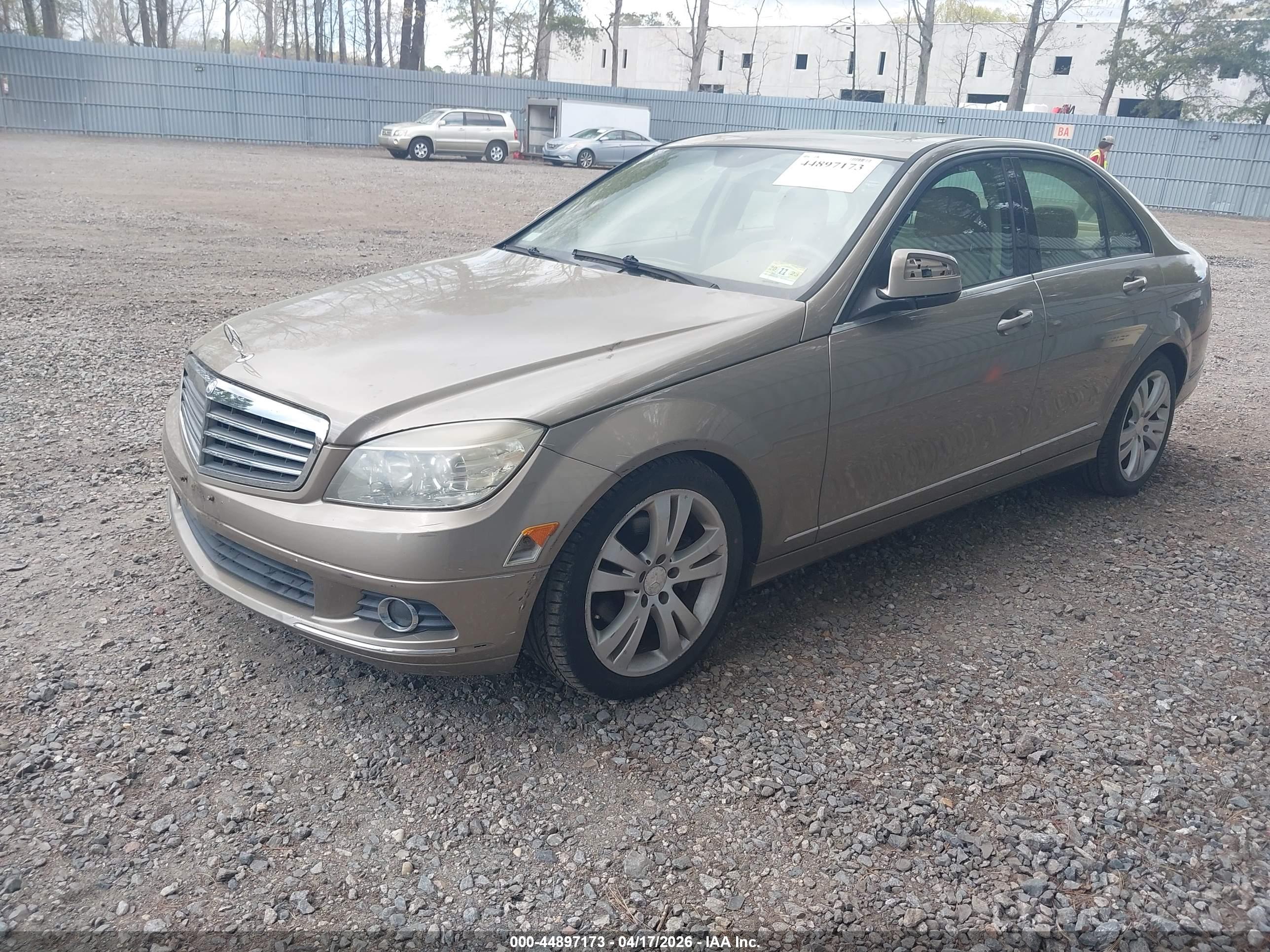 MERCEDES-BENZ C image 2