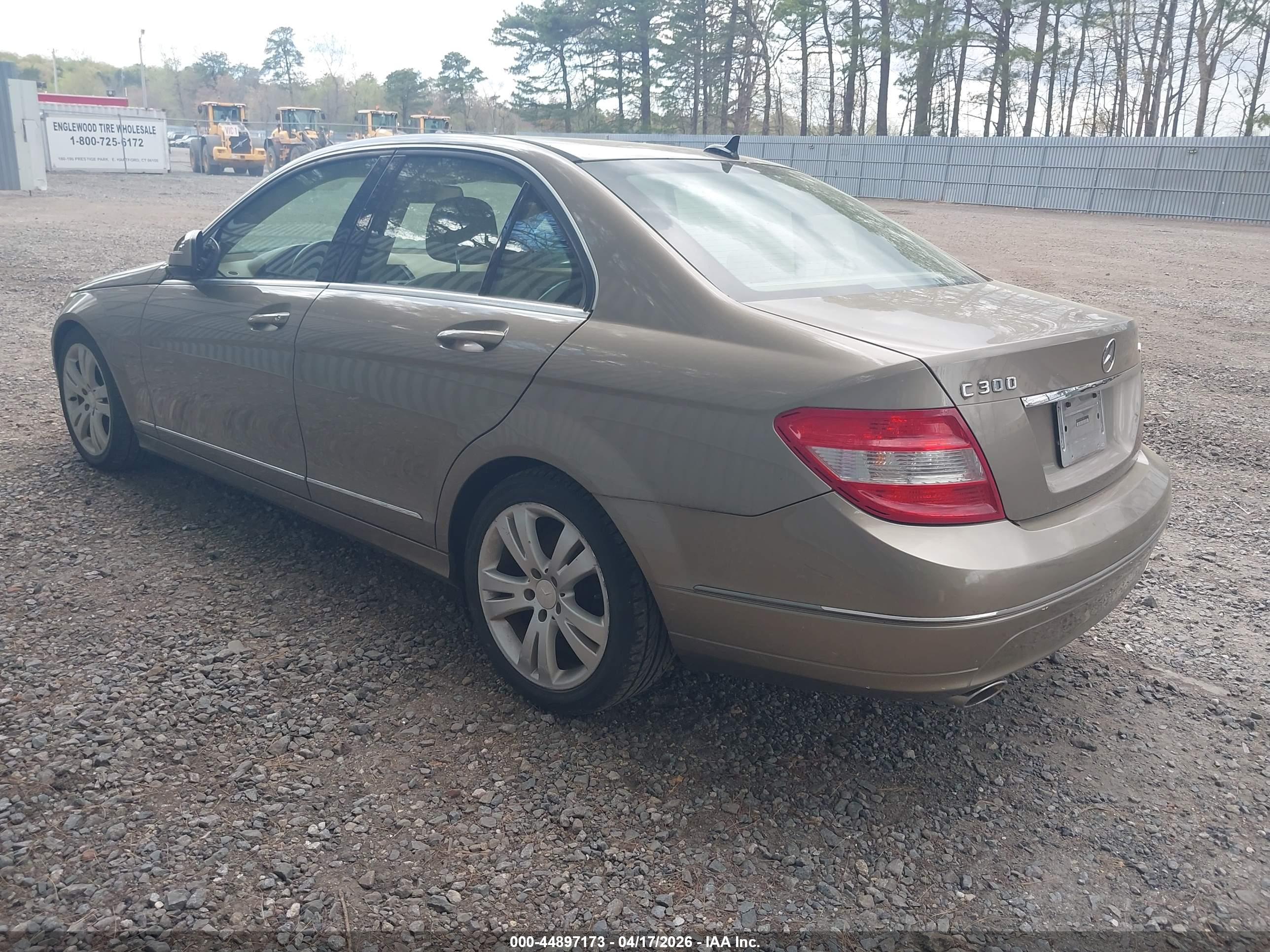 MERCEDES-BENZ C image 3