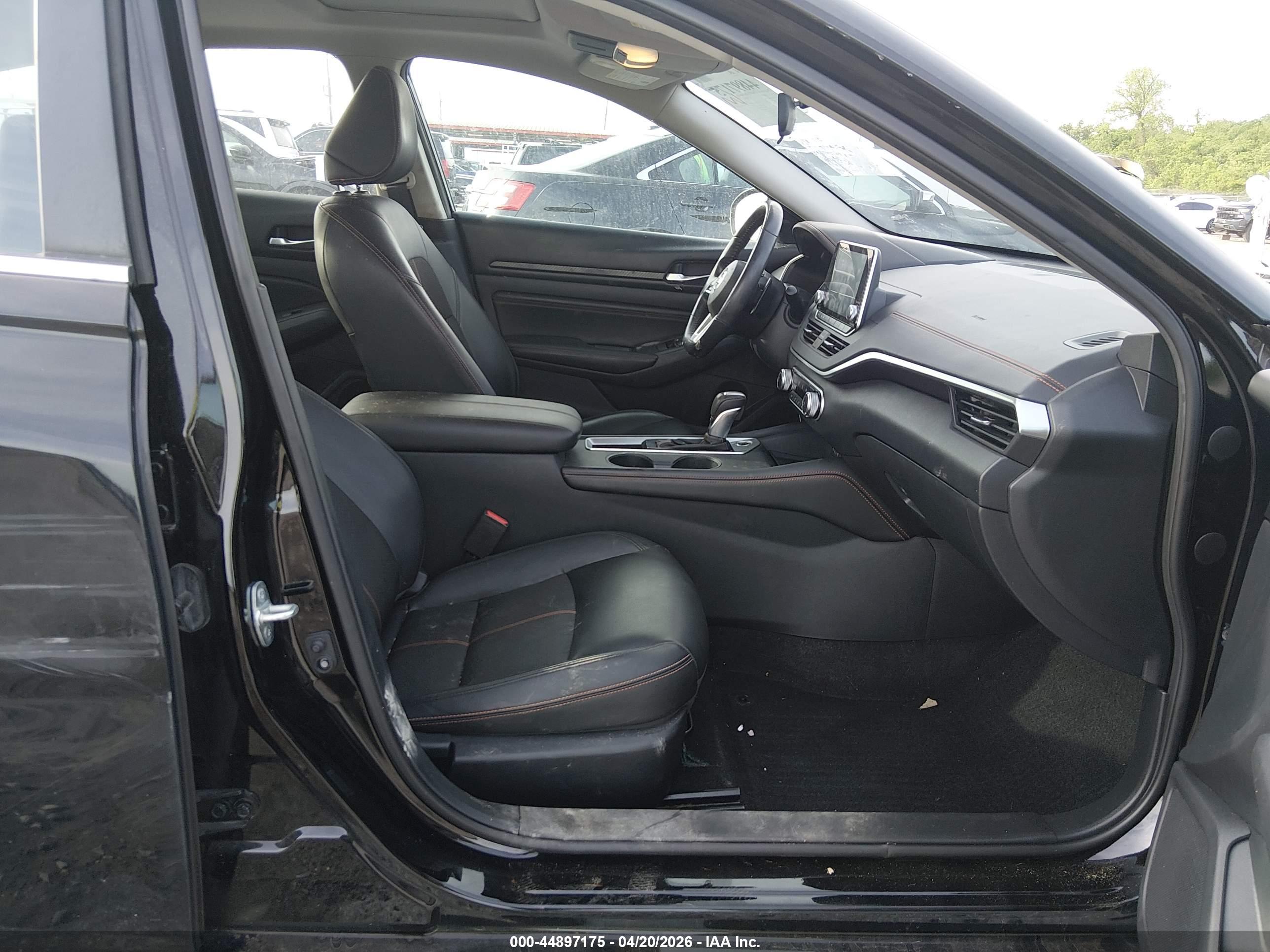 NISSAN ALTIMA image 5