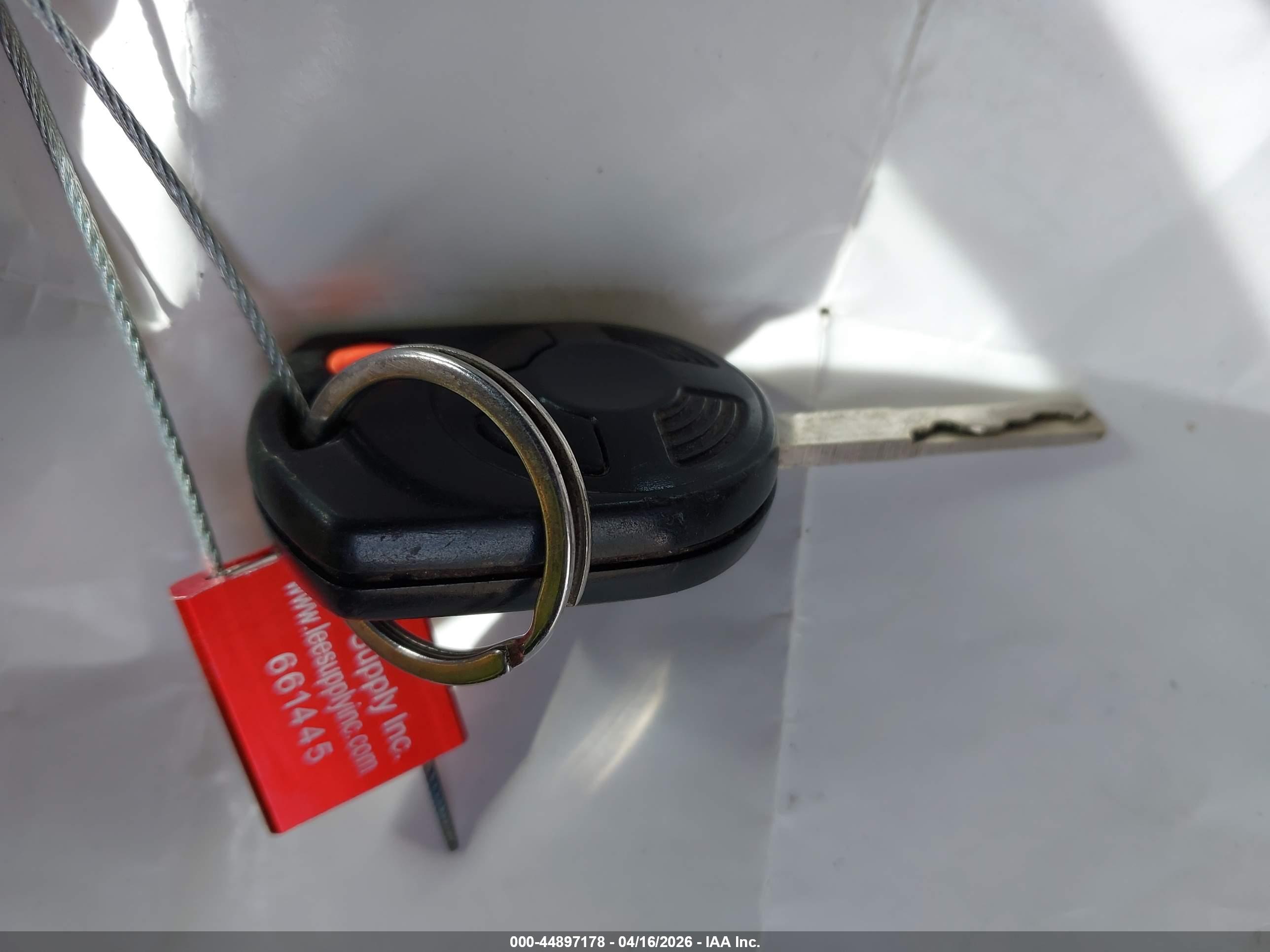 FORD ESCAPE image 11