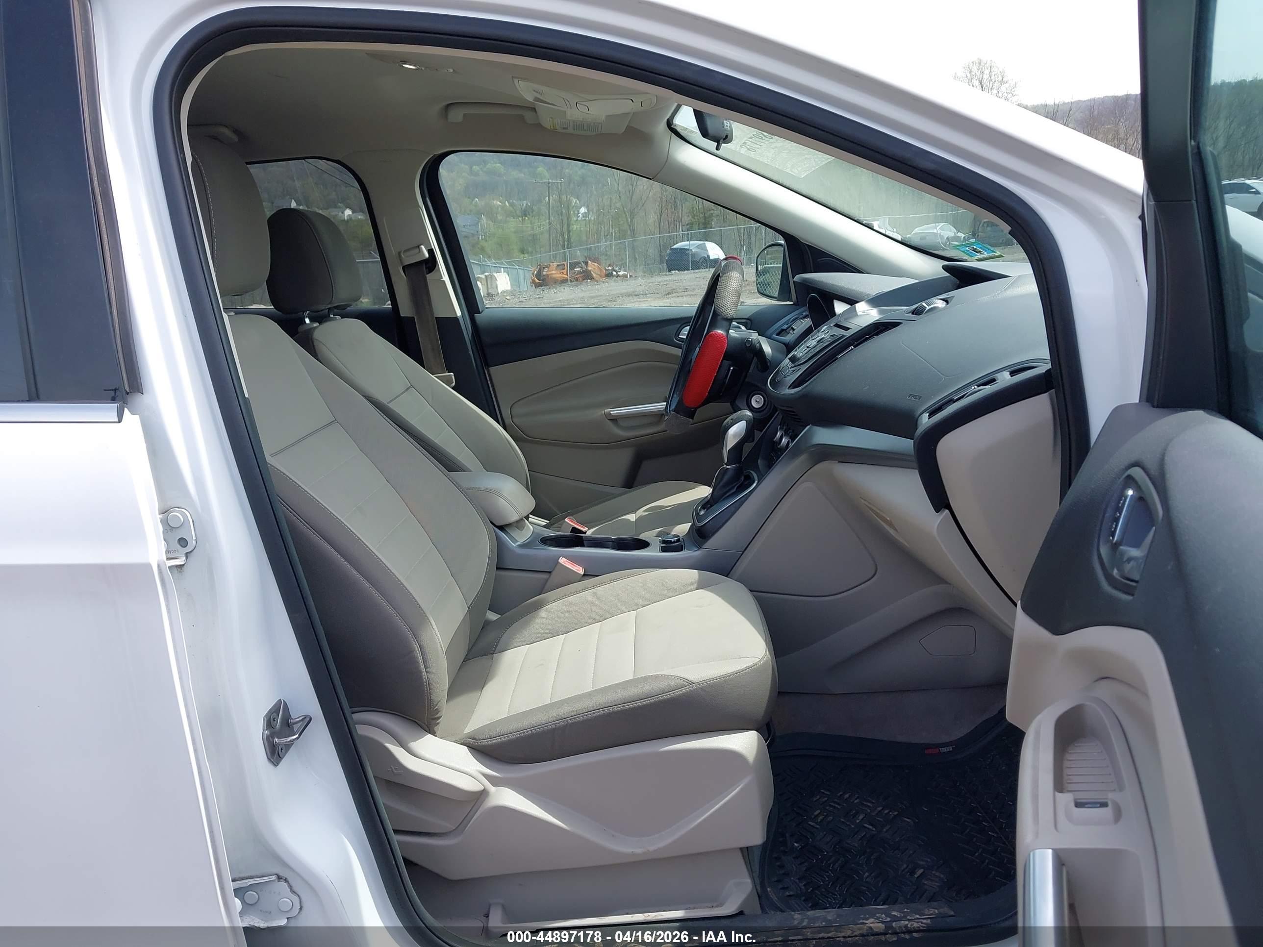 FORD ESCAPE image 5