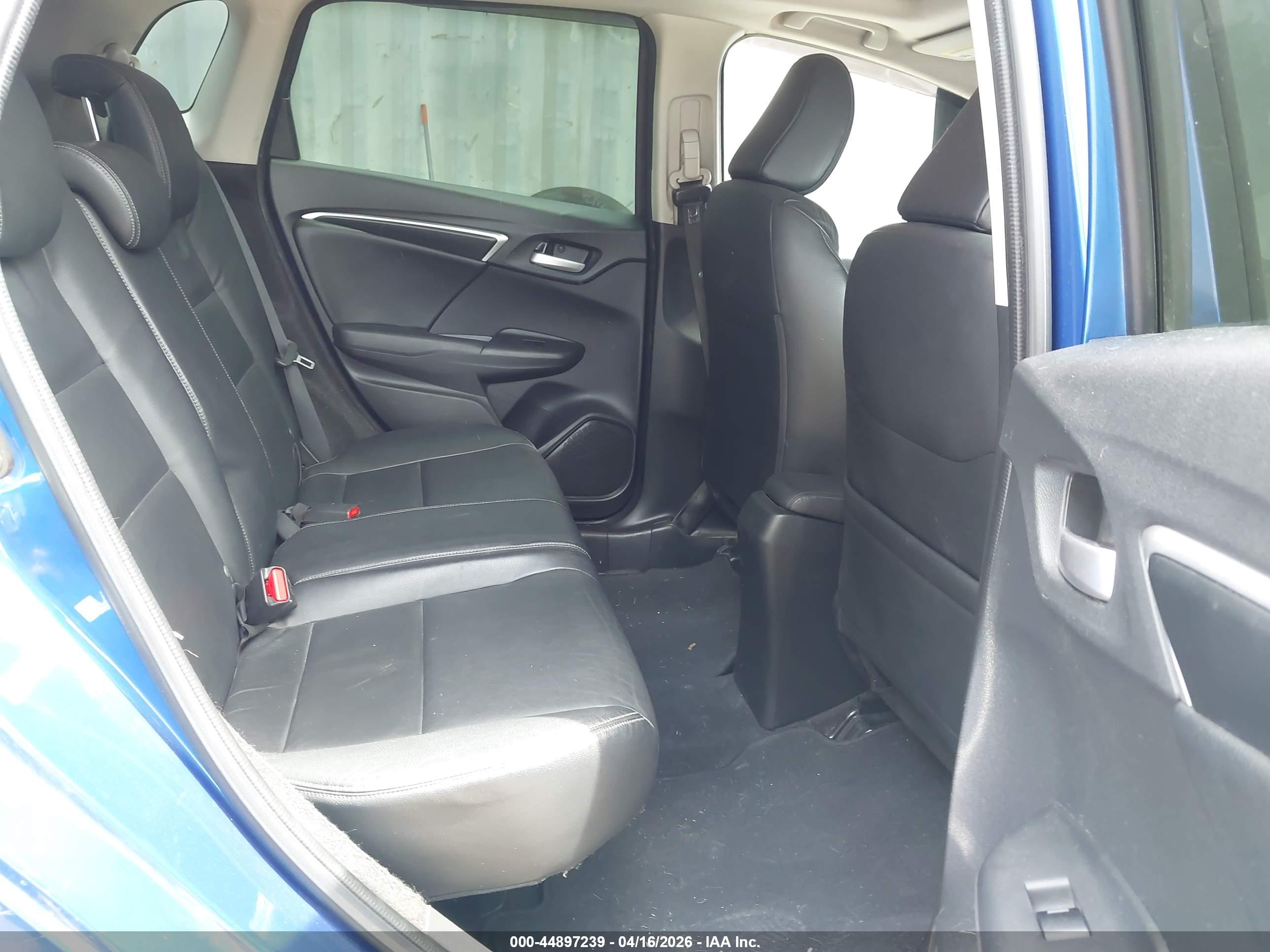 HONDA FIT image 8