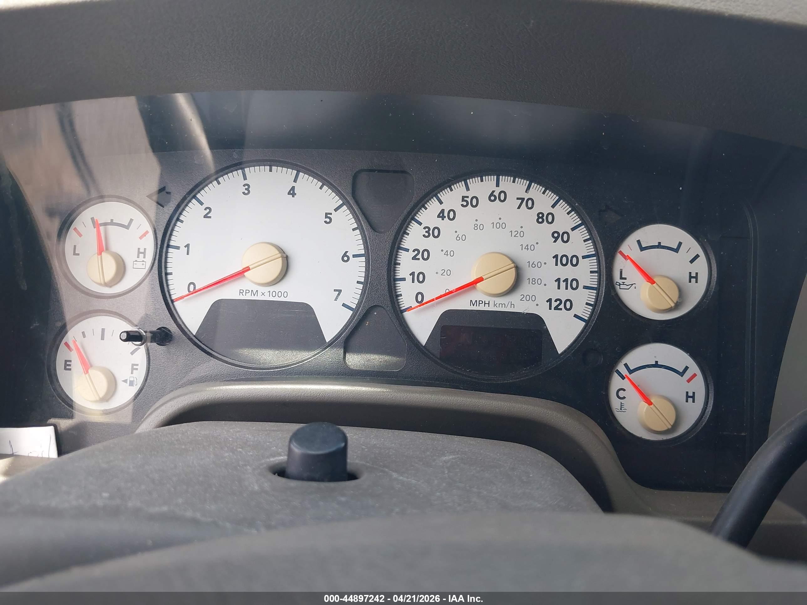 DODGE RAM image 7