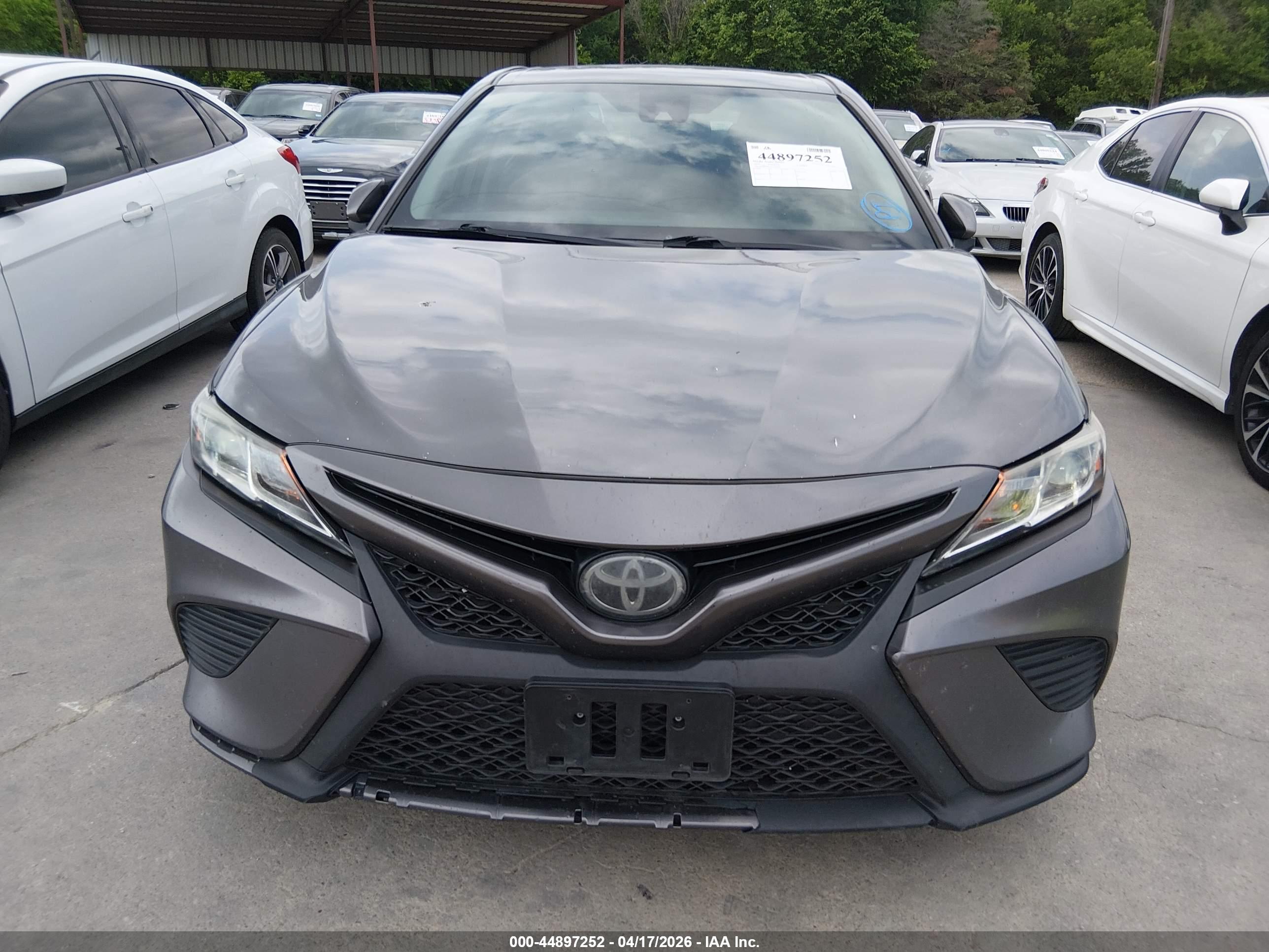 TOYOTA CAMRY image 6