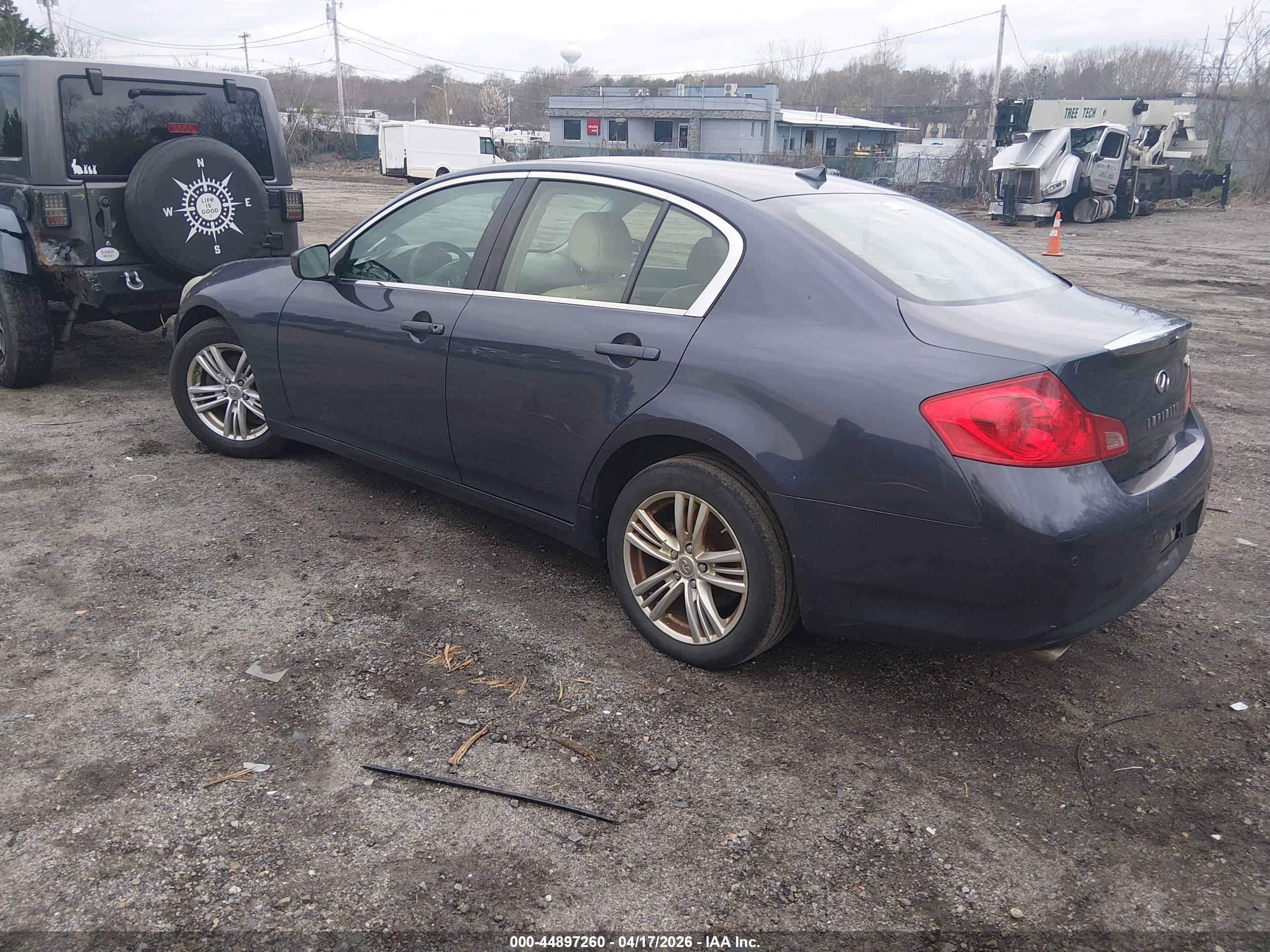 INFINITI G37X image 3