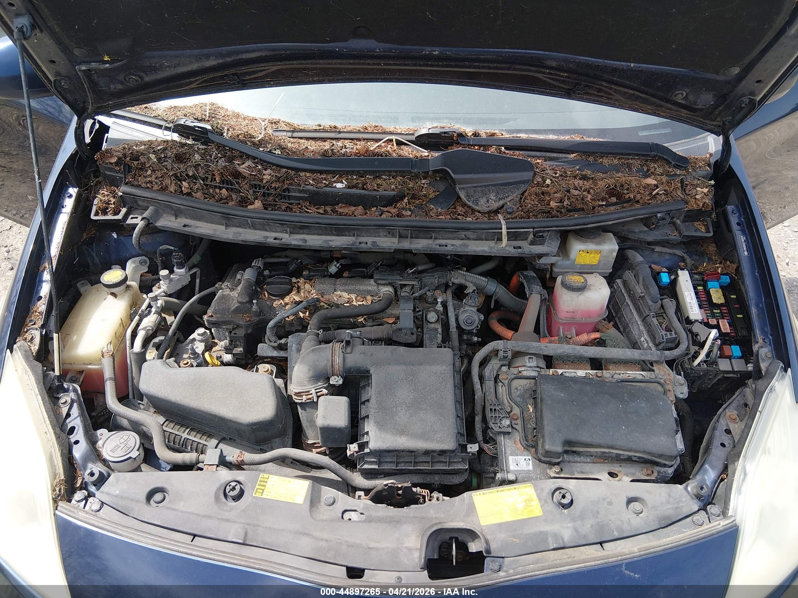 TOYOTA PRIUS image 10