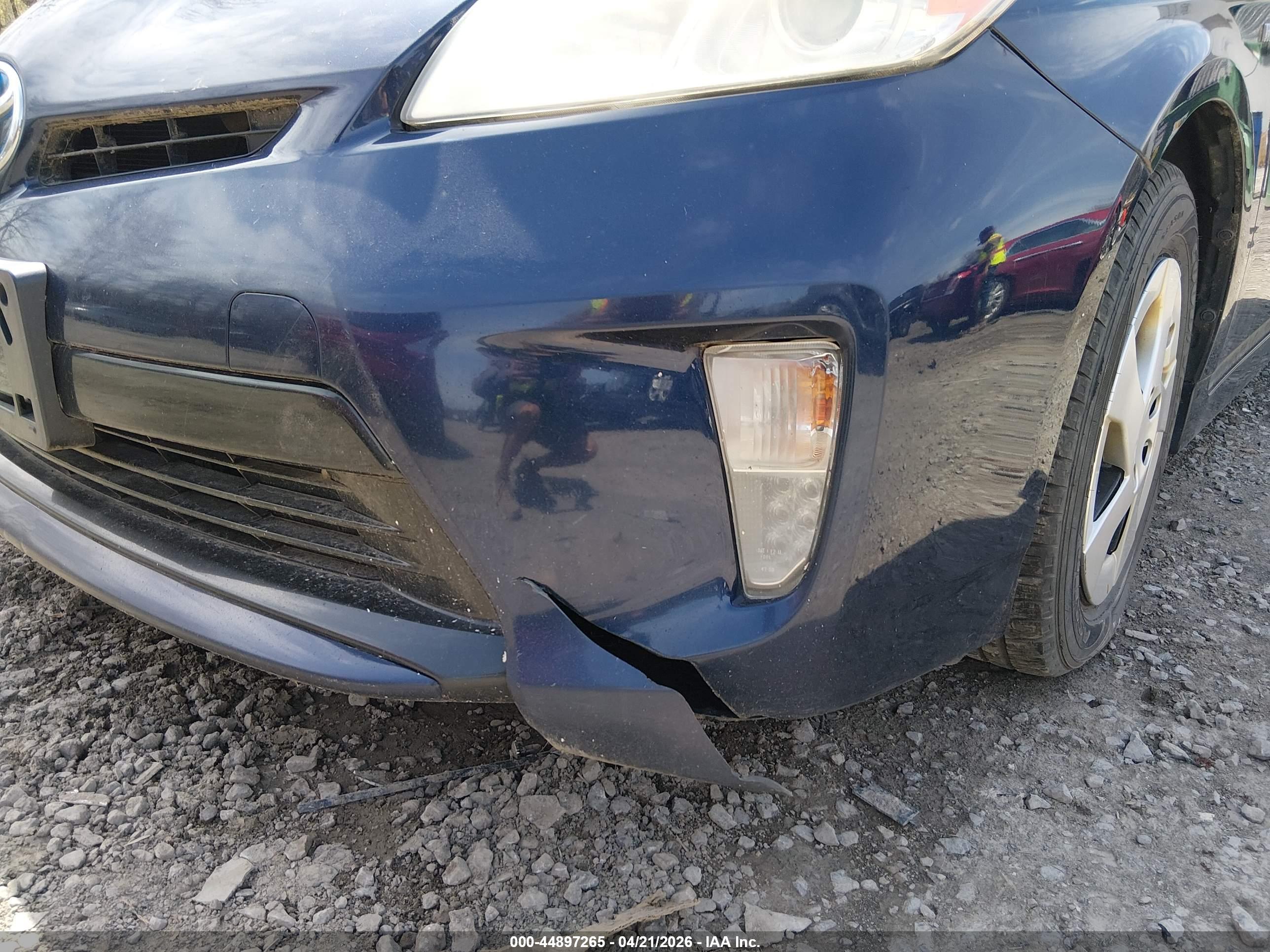 TOYOTA PRIUS image 6