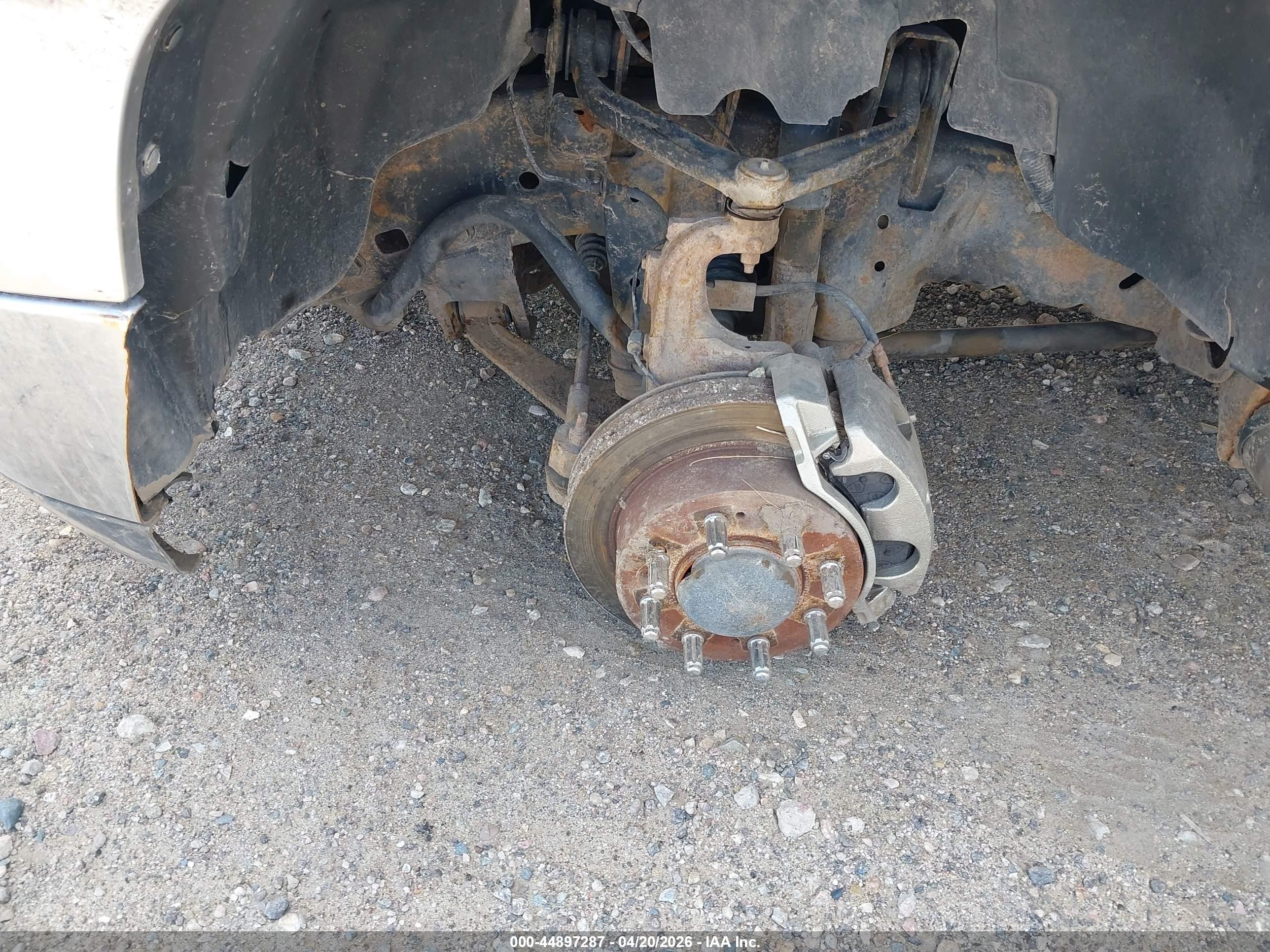GMC SIERRA image 6