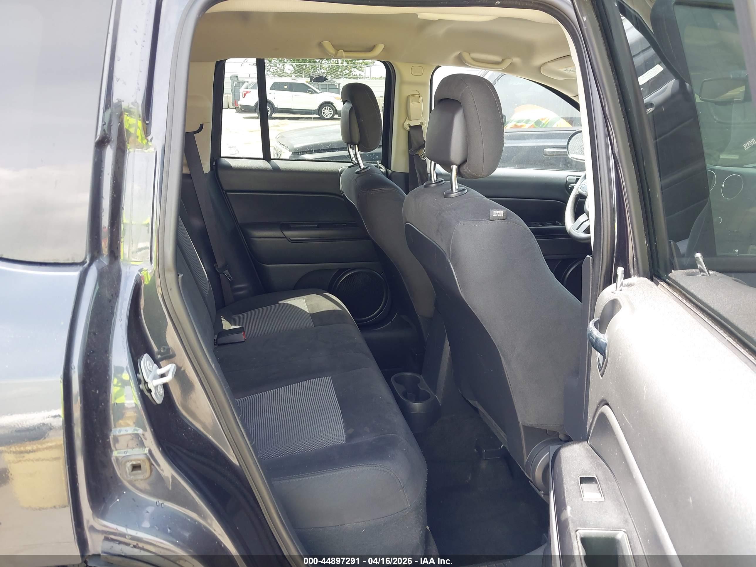 JEEP COMPASS image 8