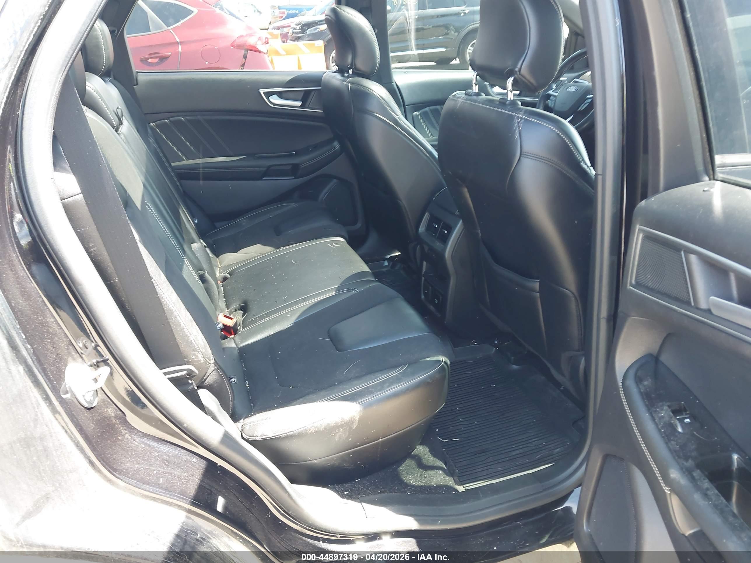 FORD EDGE image 8