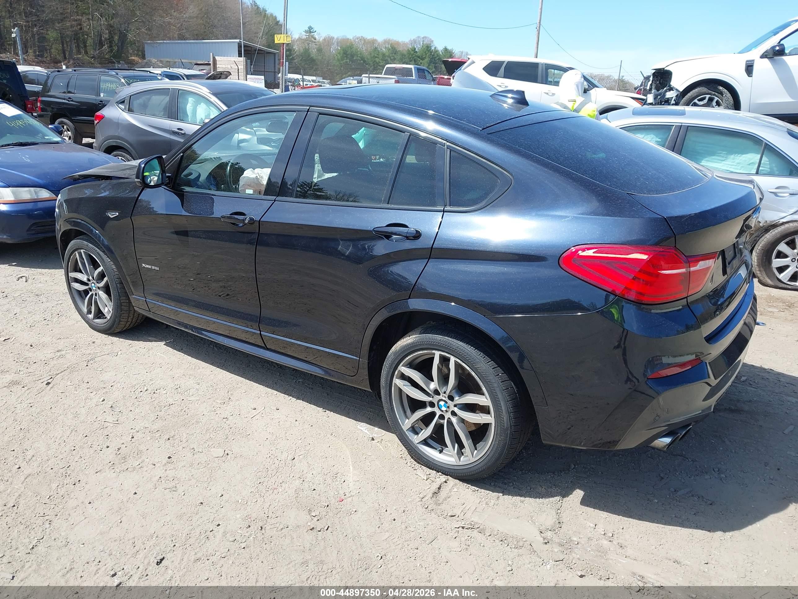 BMW X4 image 3