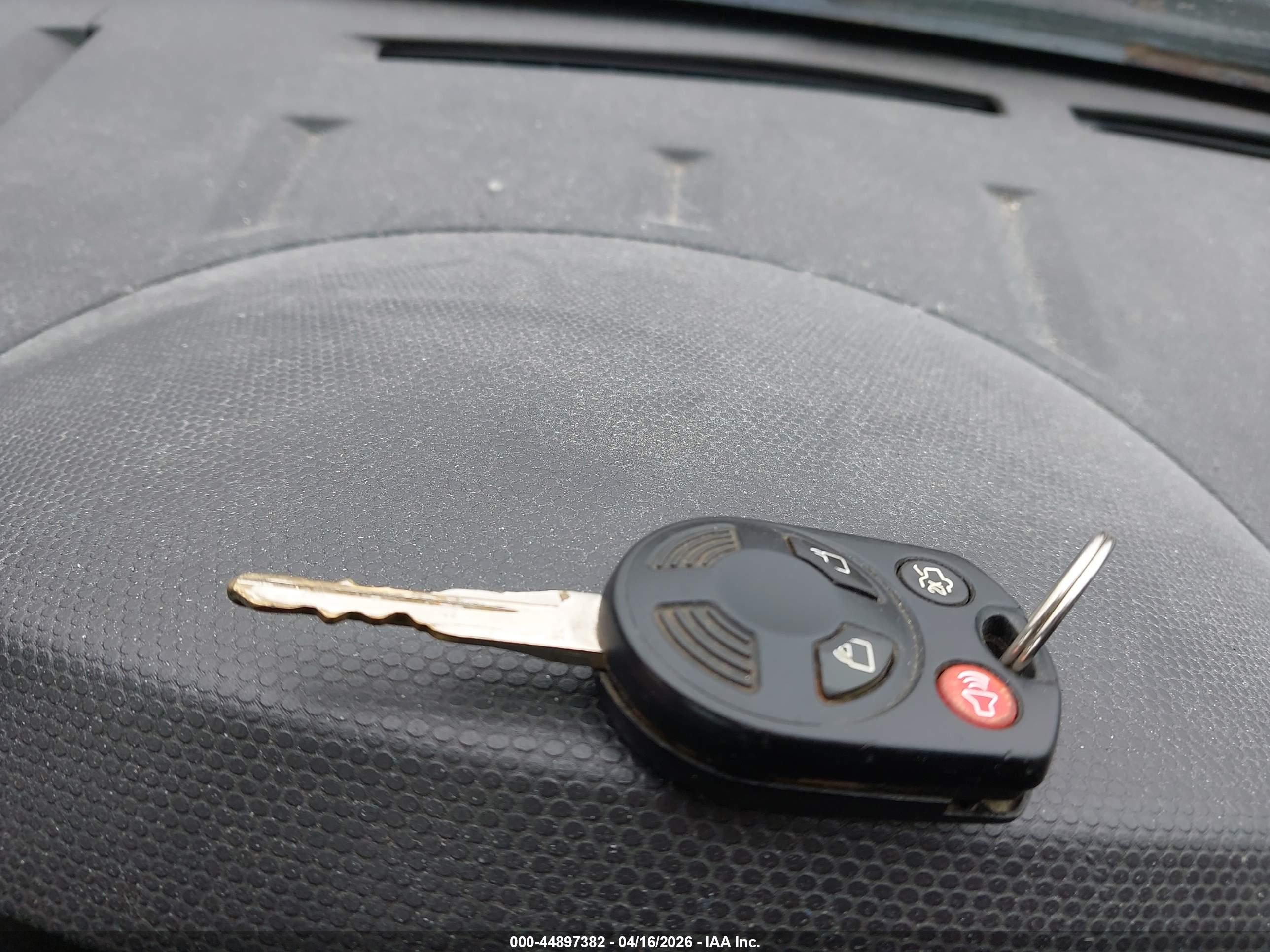 FORD ESCAPE image 11