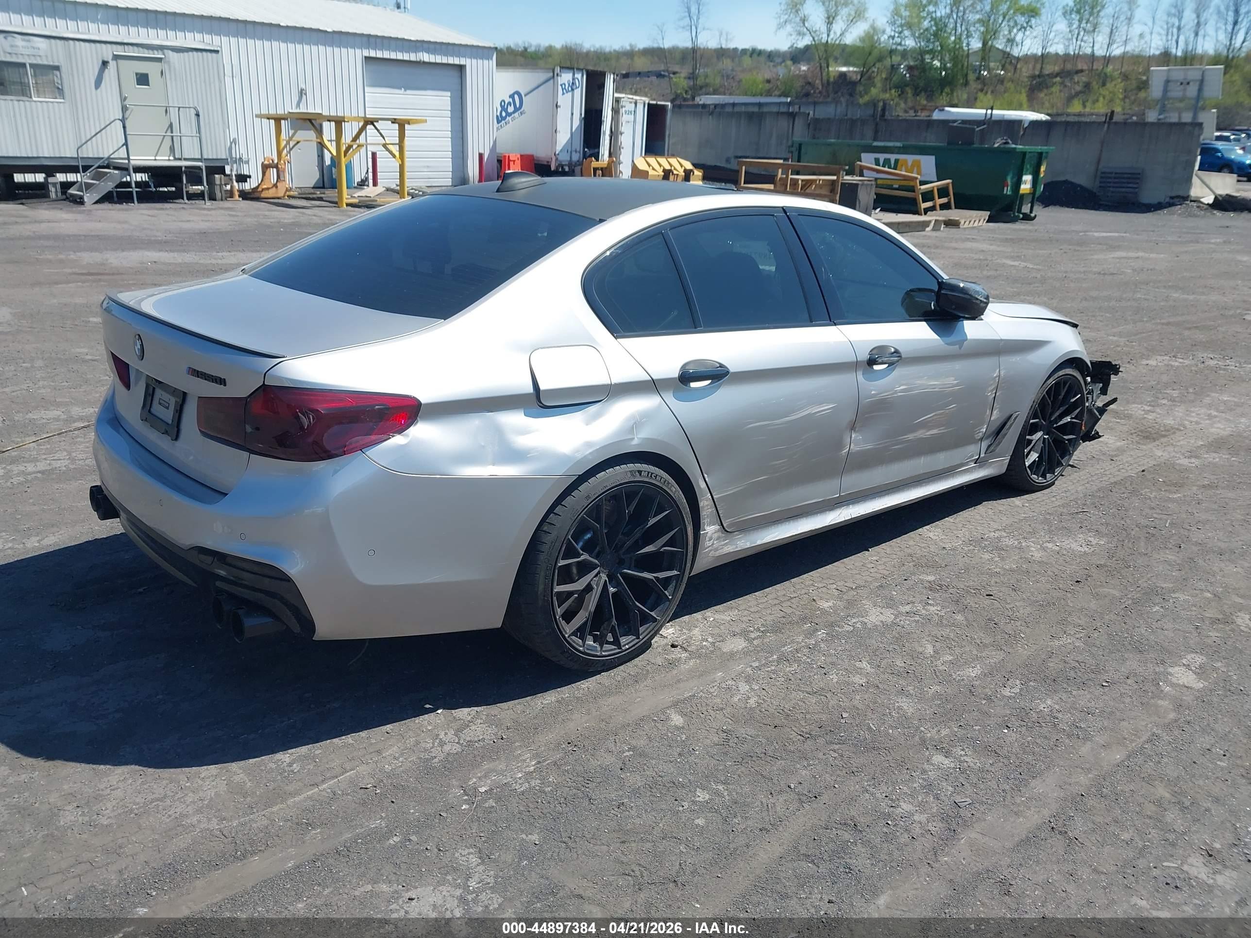 BMW M550I image 4