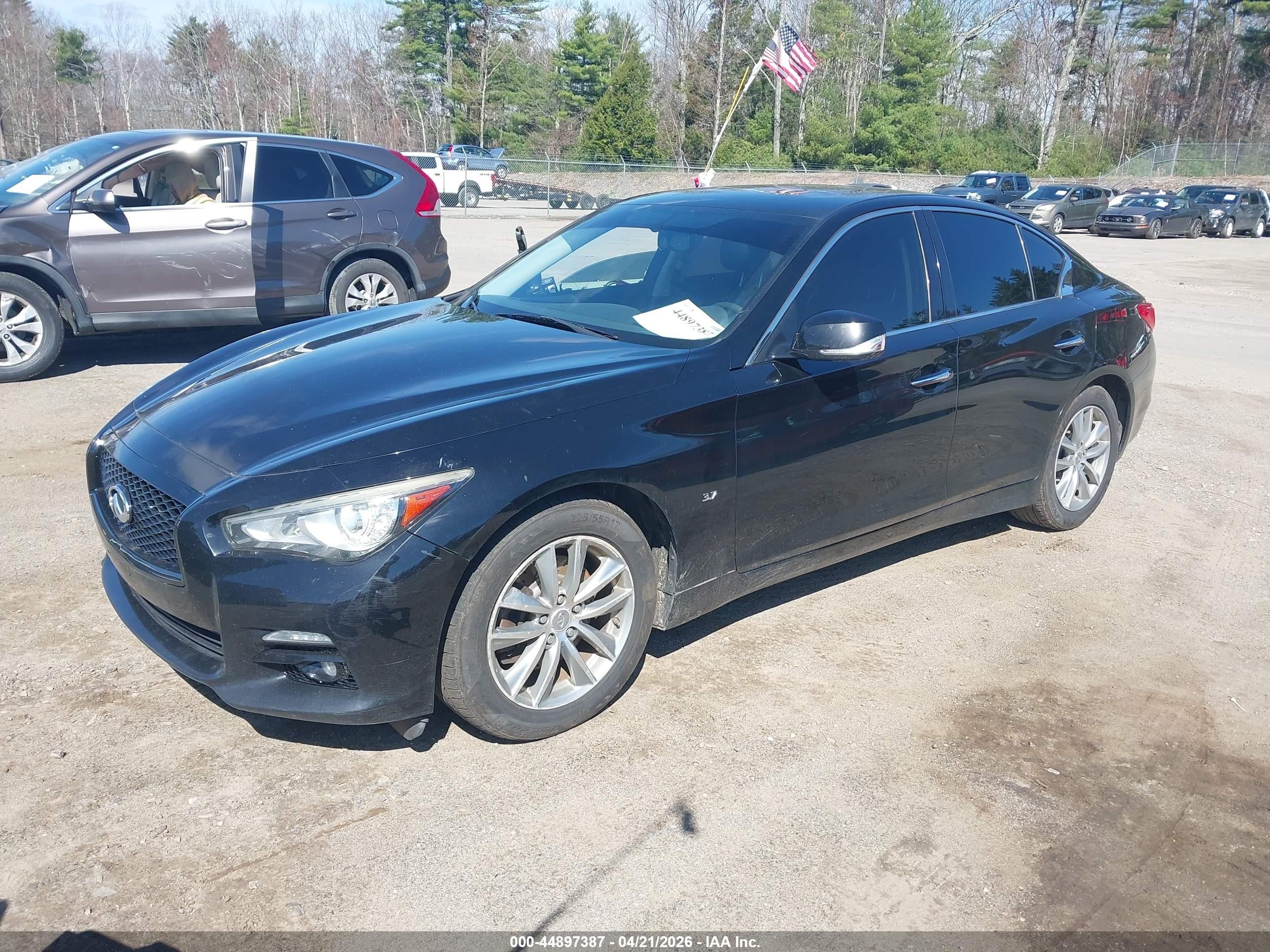 INFINITI Q50 image 2