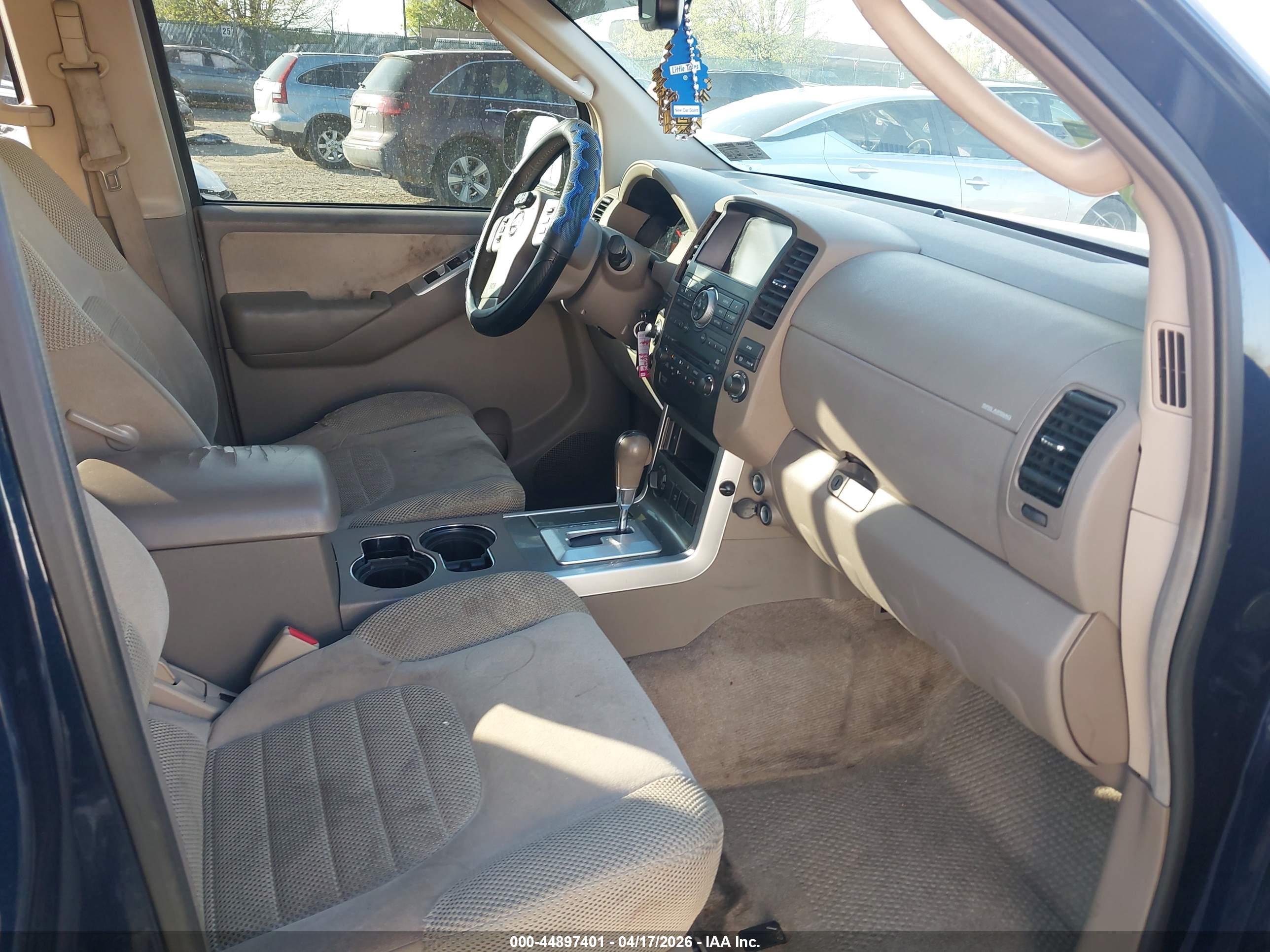 NISSAN PATHFINDER image 5