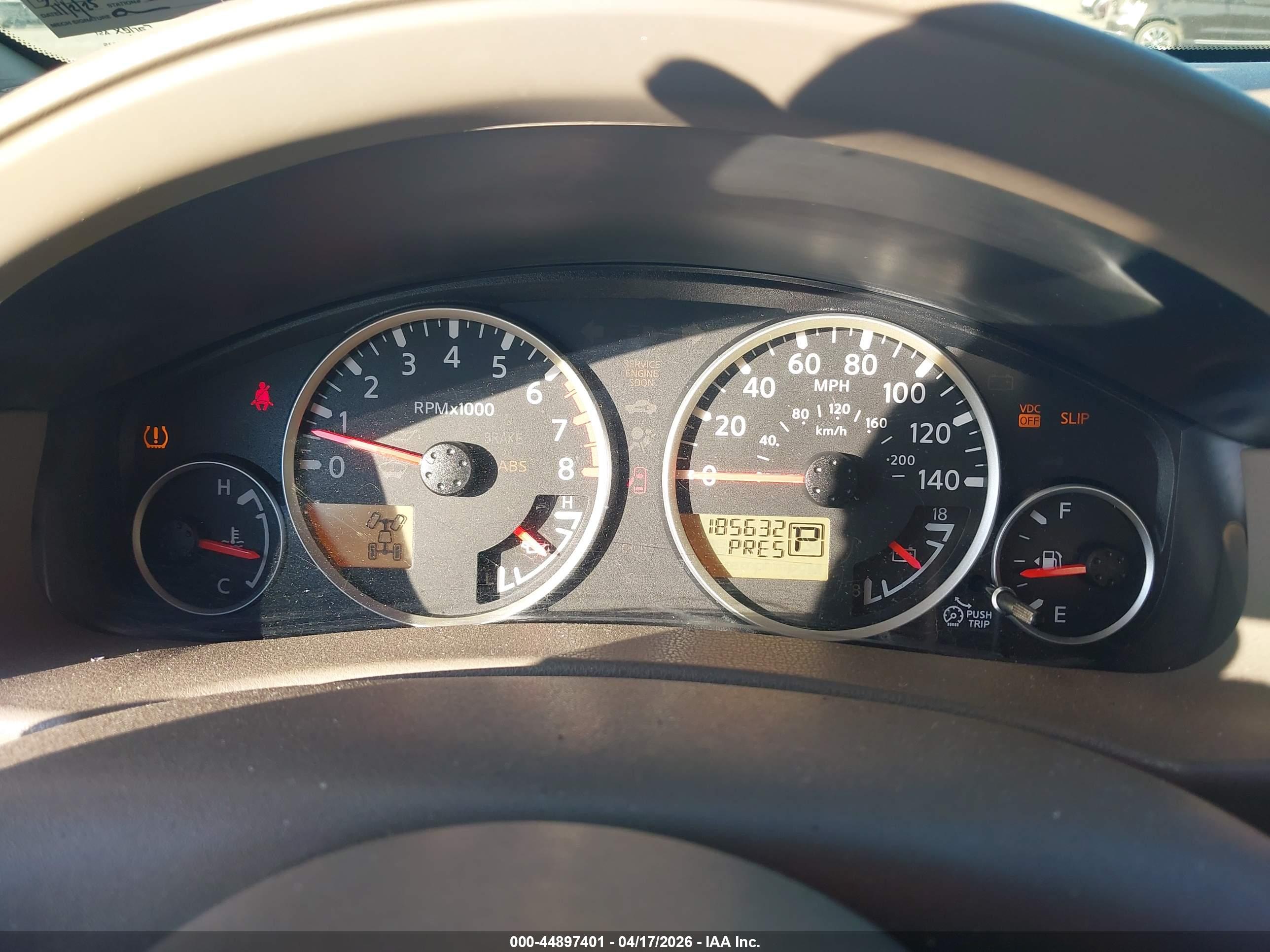 NISSAN PATHFINDER image 7
