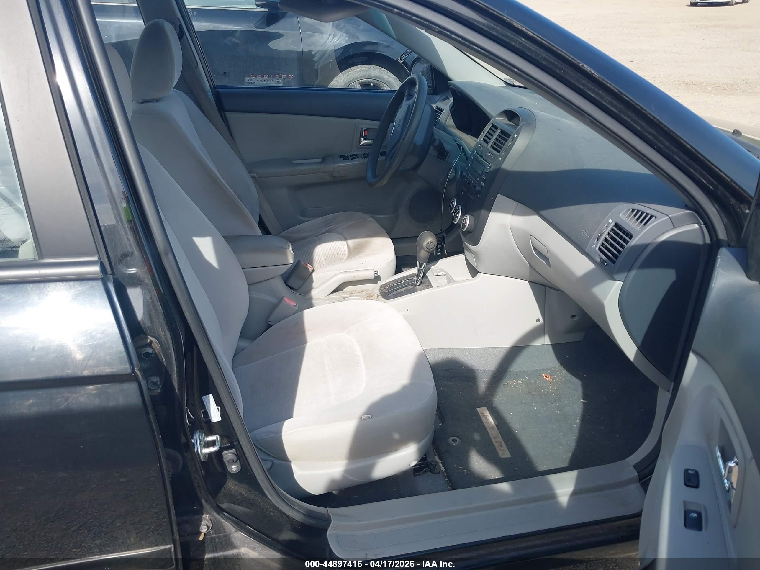 KIA SPECTRA image 5