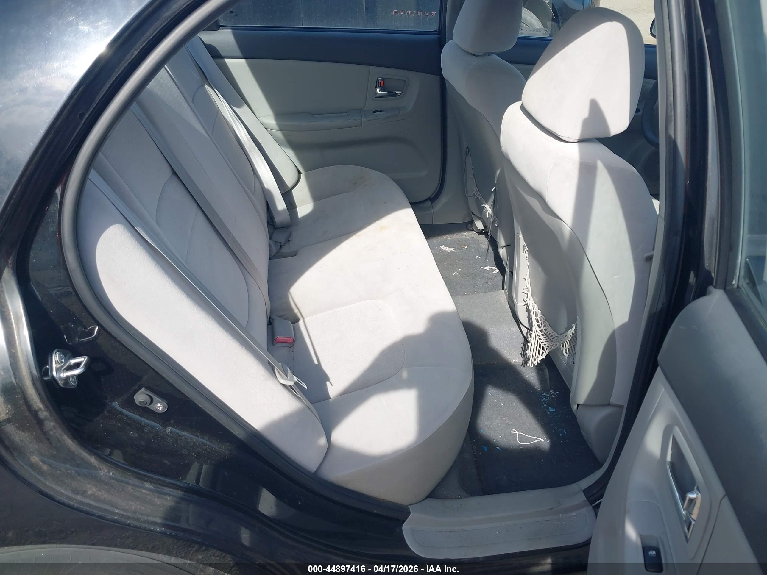 KIA SPECTRA image 8