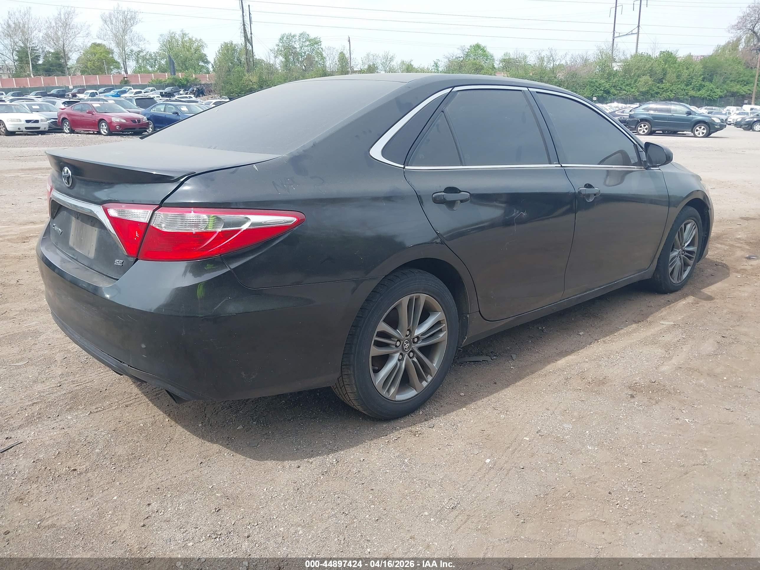 TOYOTA CAMRY image 4