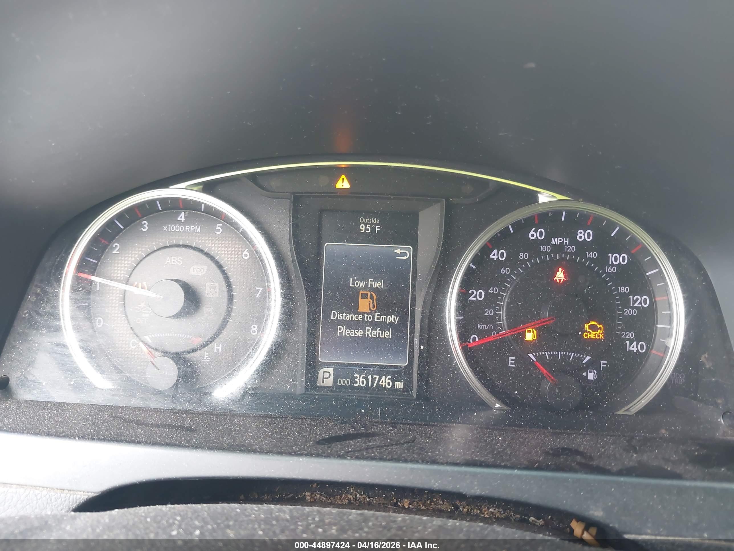 TOYOTA CAMRY image 7
