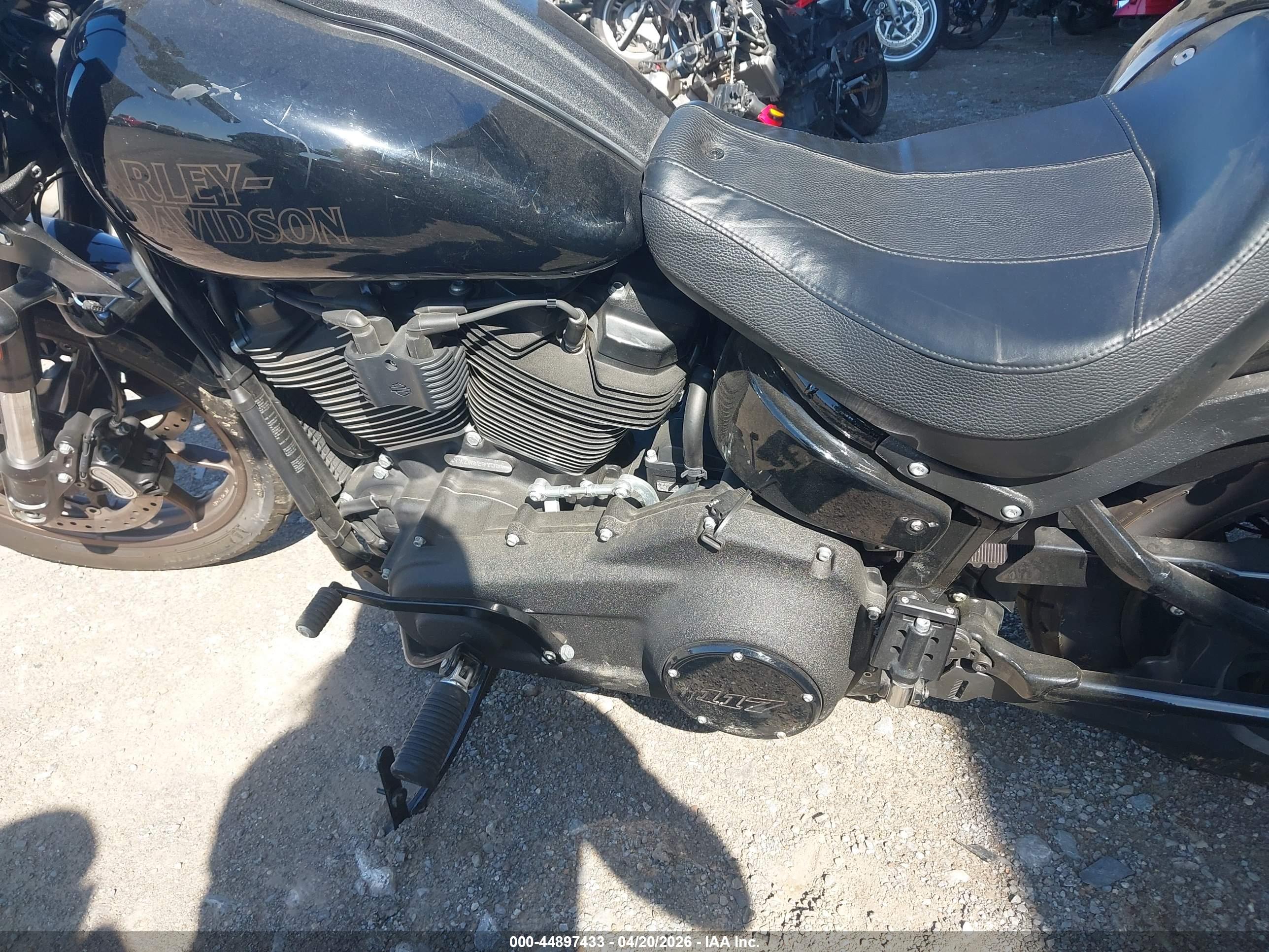 HARLEY-DAVIDSON FXLRST image 9