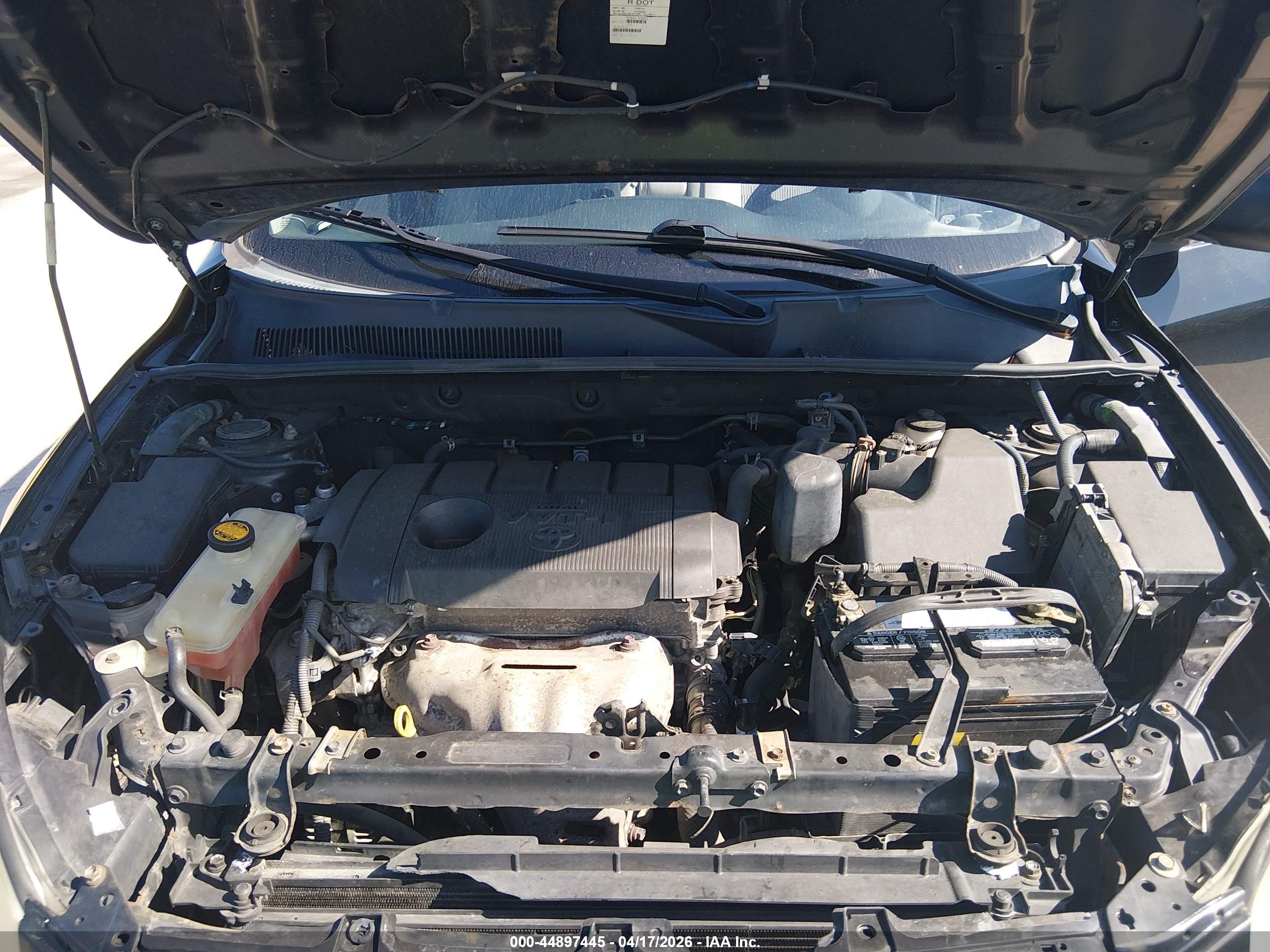 TOYOTA RAV4 image 10