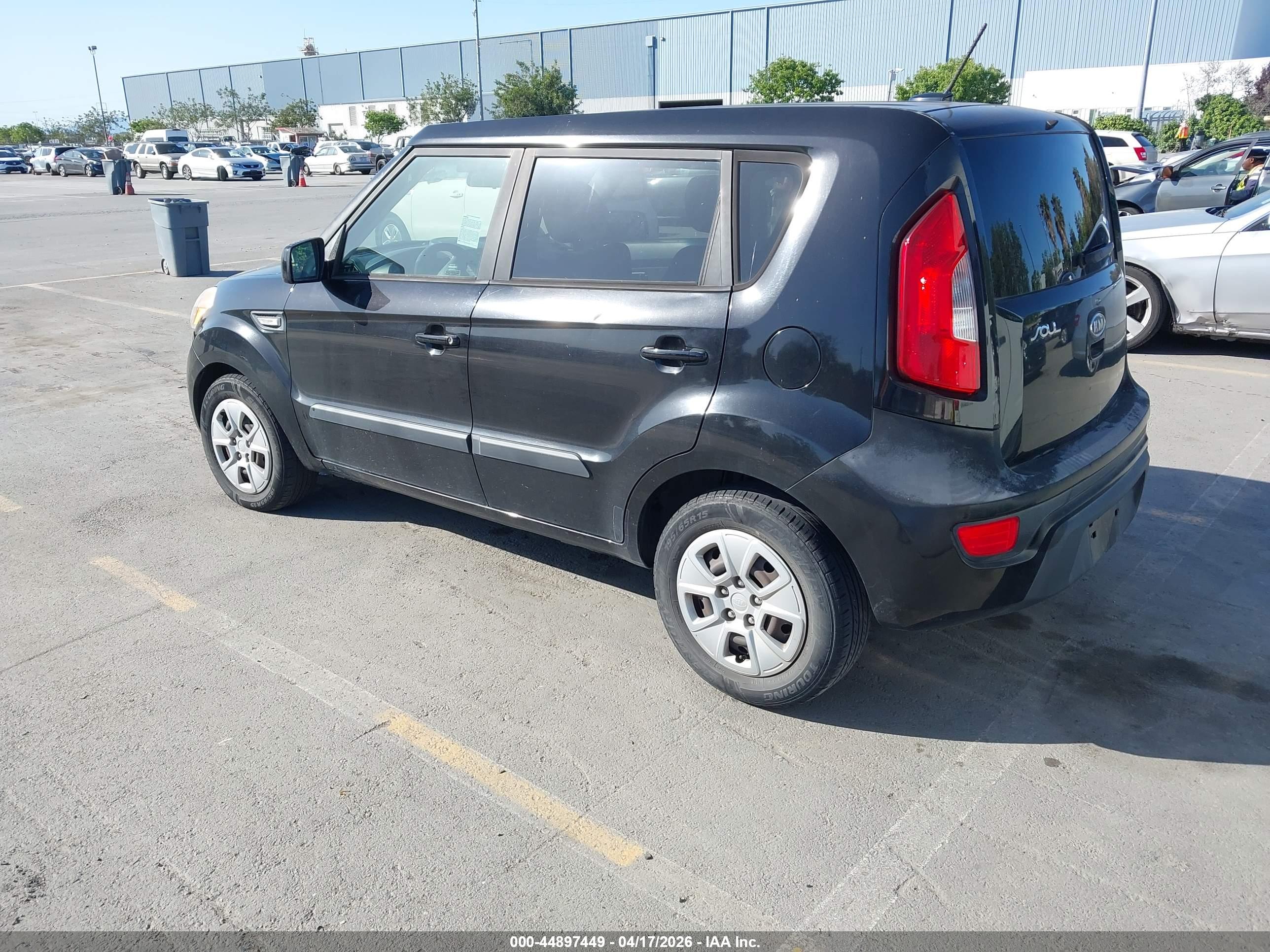 KIA SOUL image 3