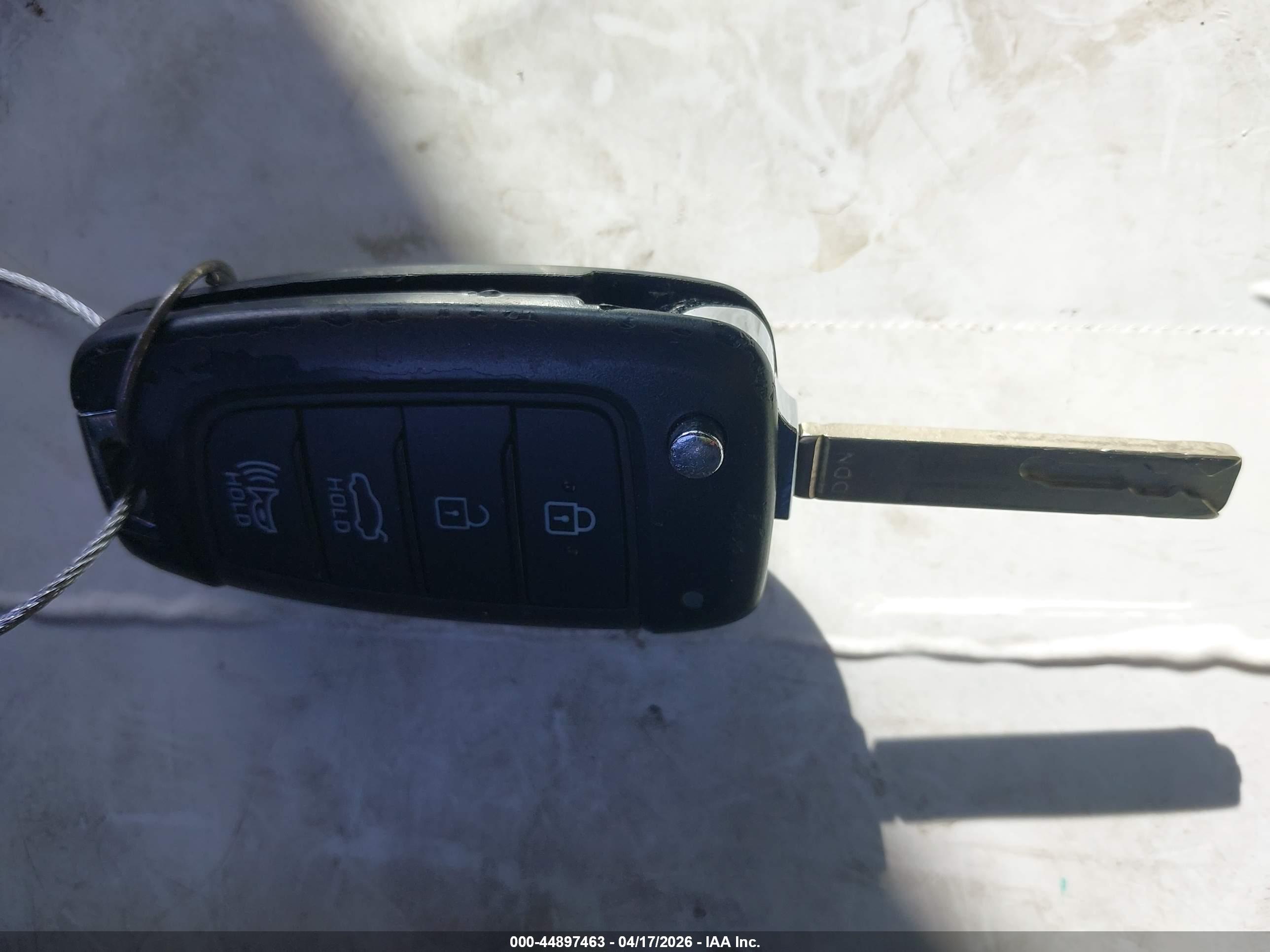 HYUNDAI SONATA image 11
