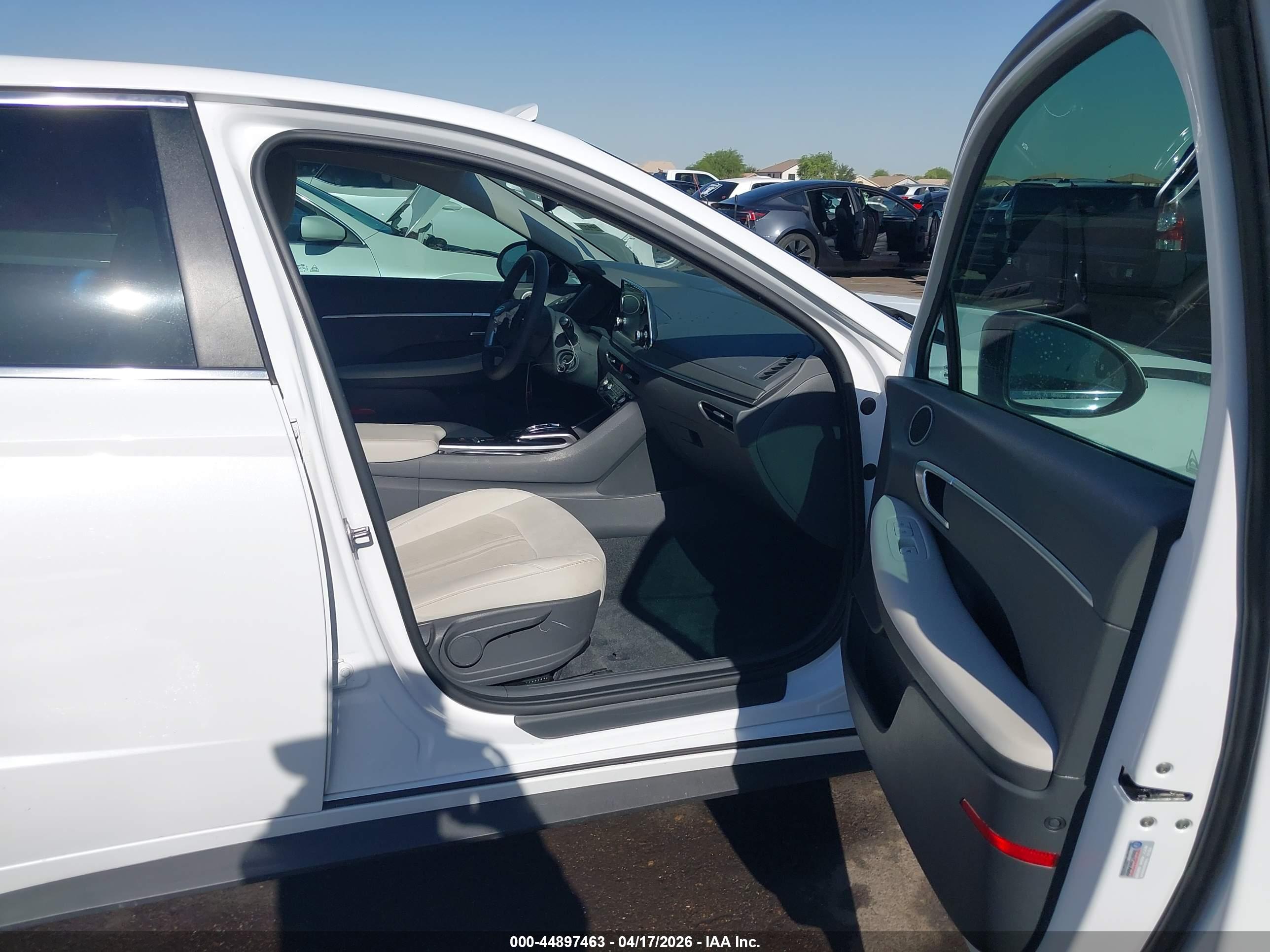 HYUNDAI SONATA image 5