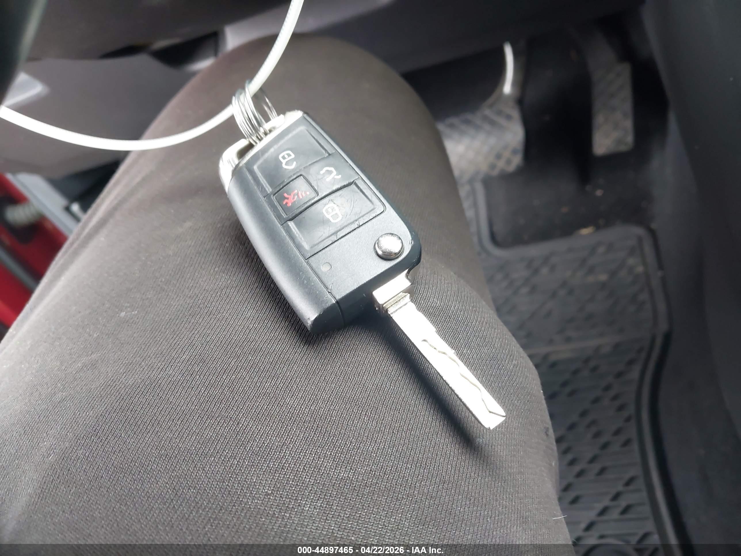 VOLKSWAGEN TIGUAN image 11