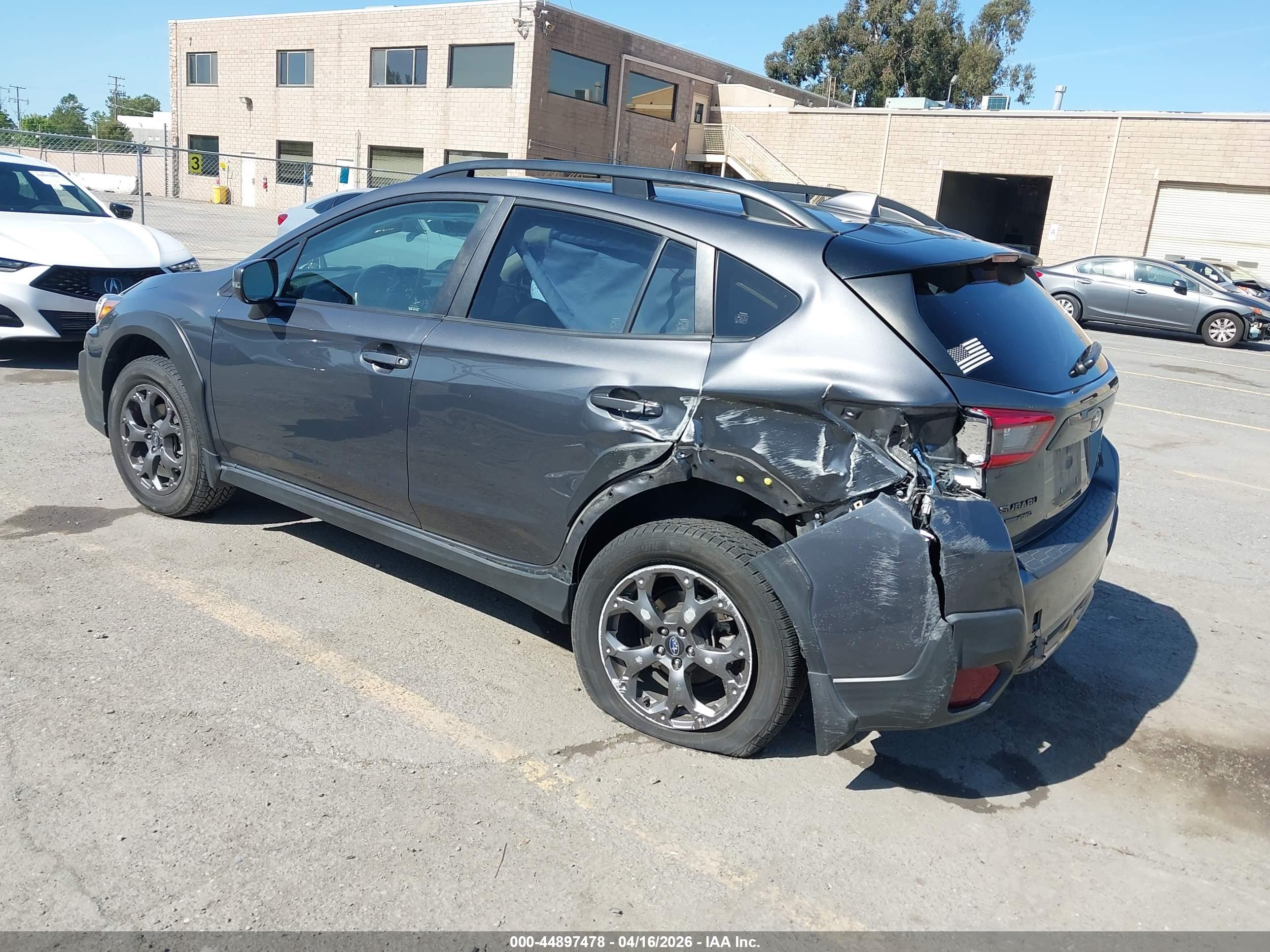 SUBARU CROSSTREK image 3