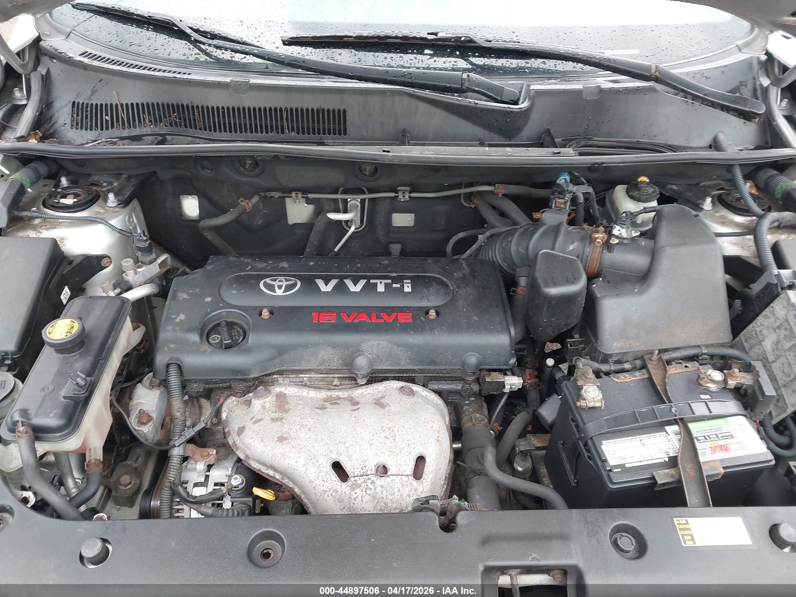 TOYOTA RAV4 image 10