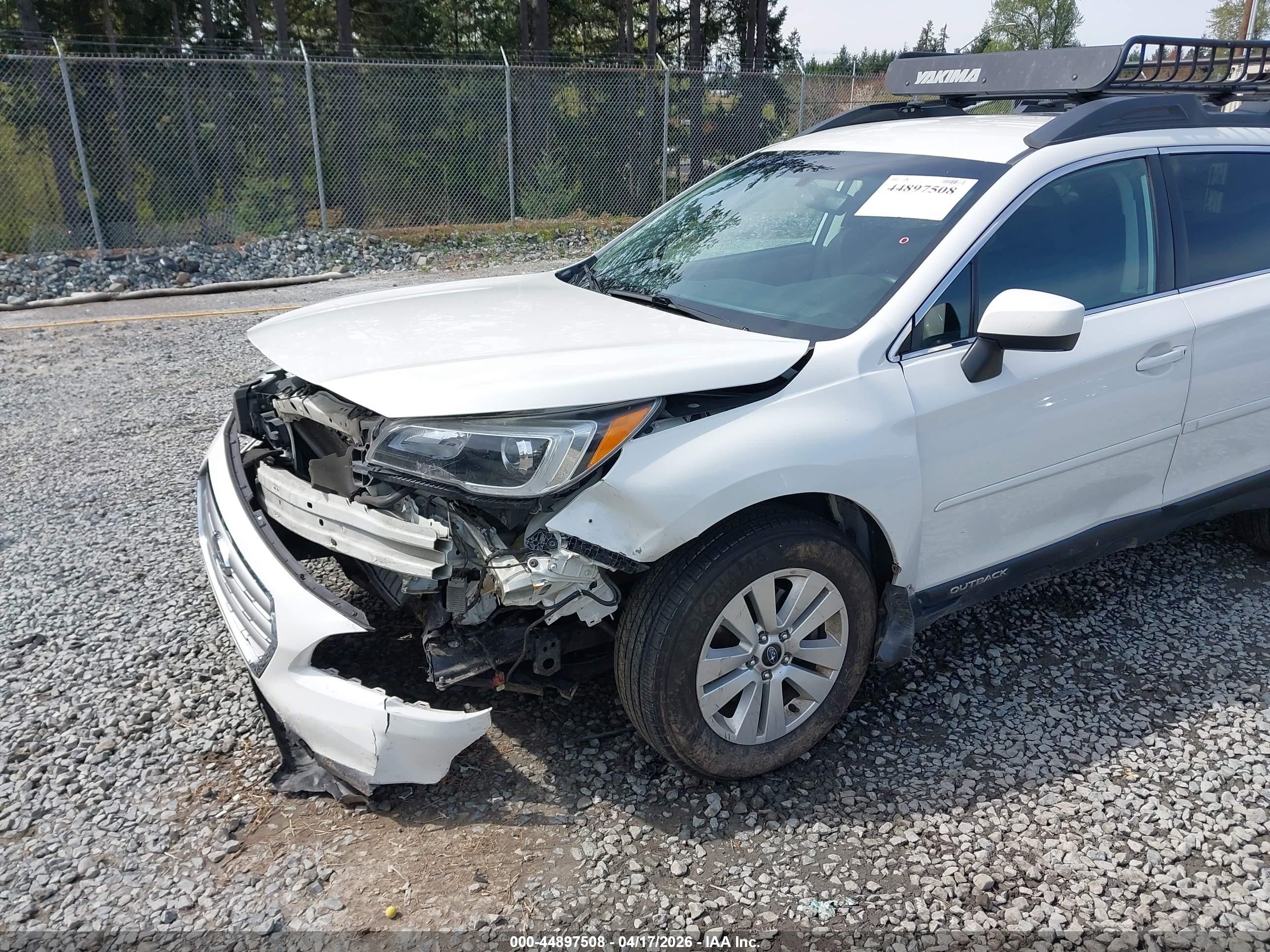 SUBARU OUTBACK image 6