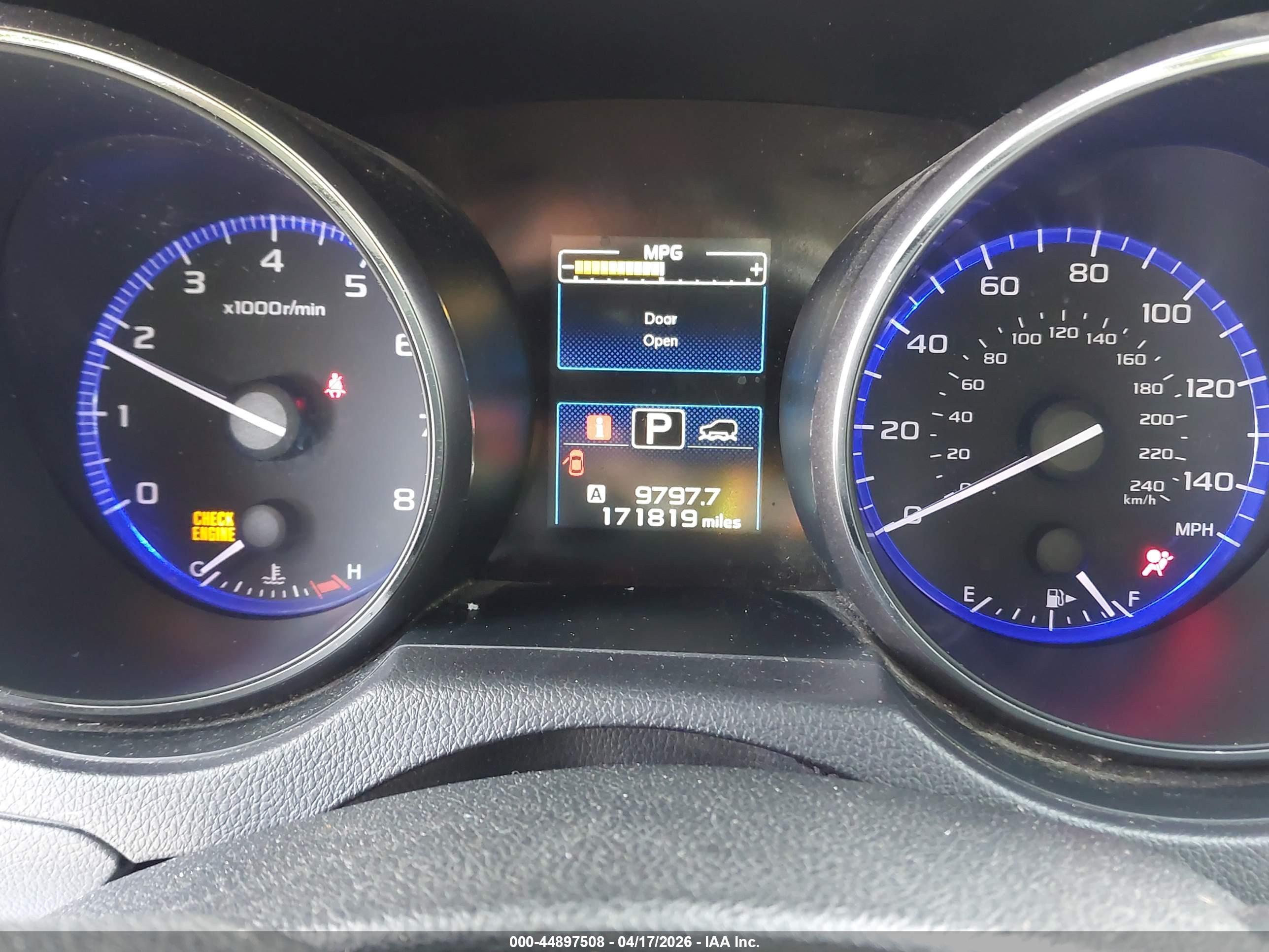SUBARU OUTBACK image 7
