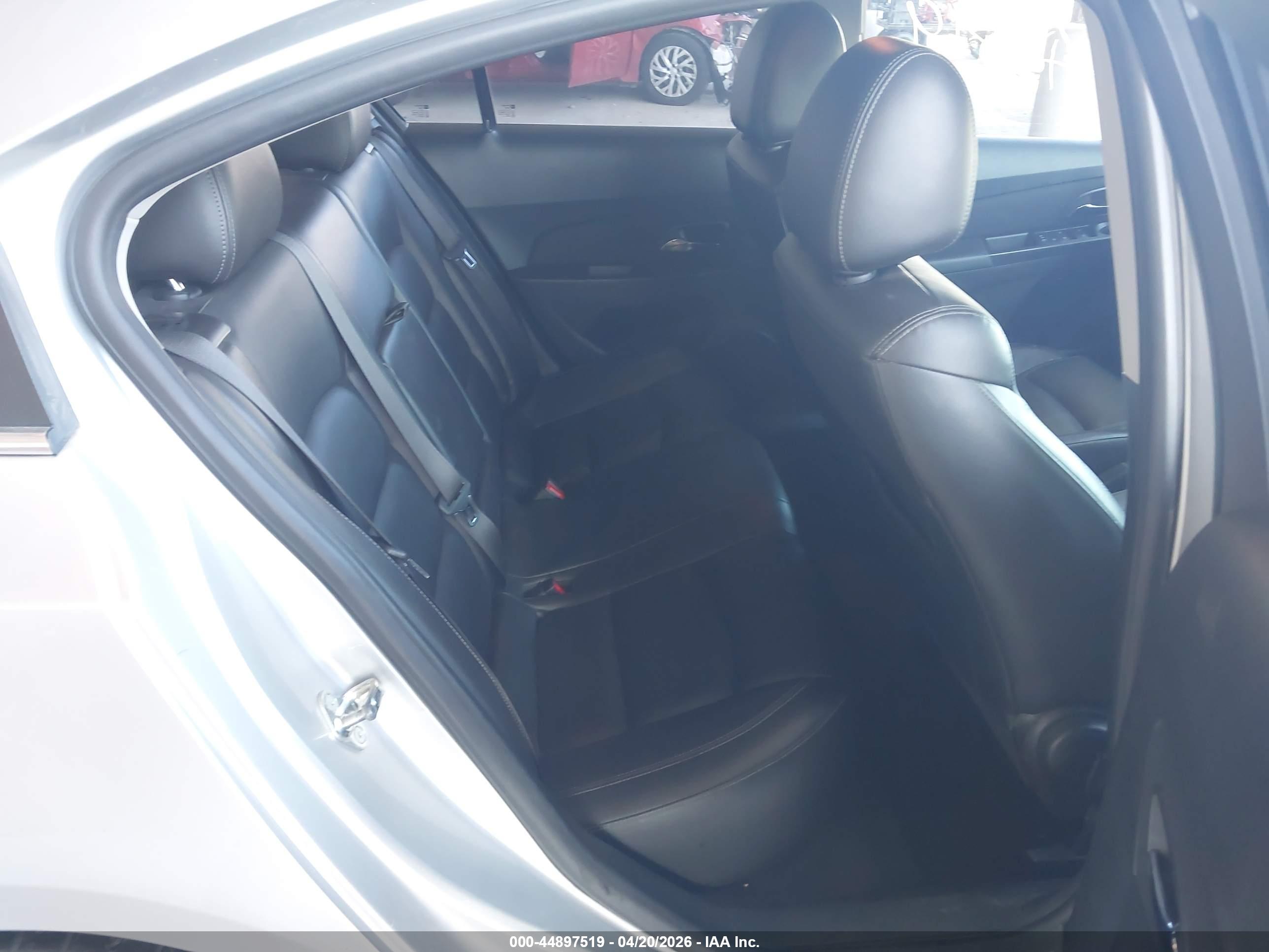 CHEVROLET CRUZE image 8