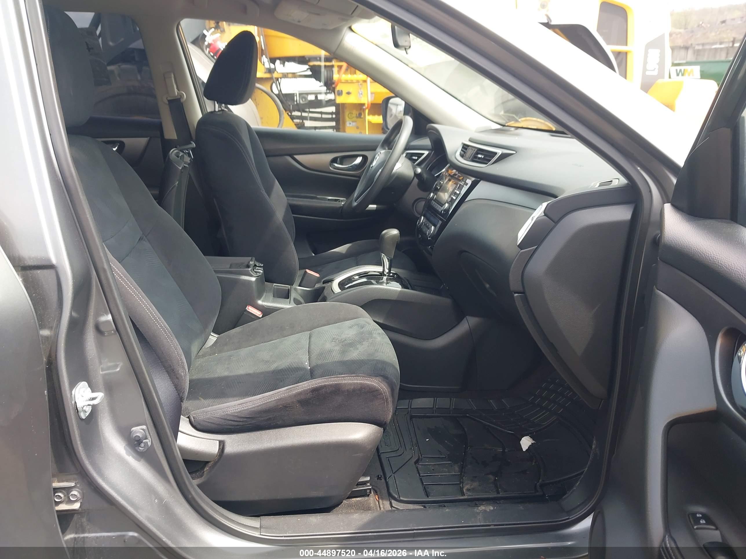 NISSAN ROGUE image 5
