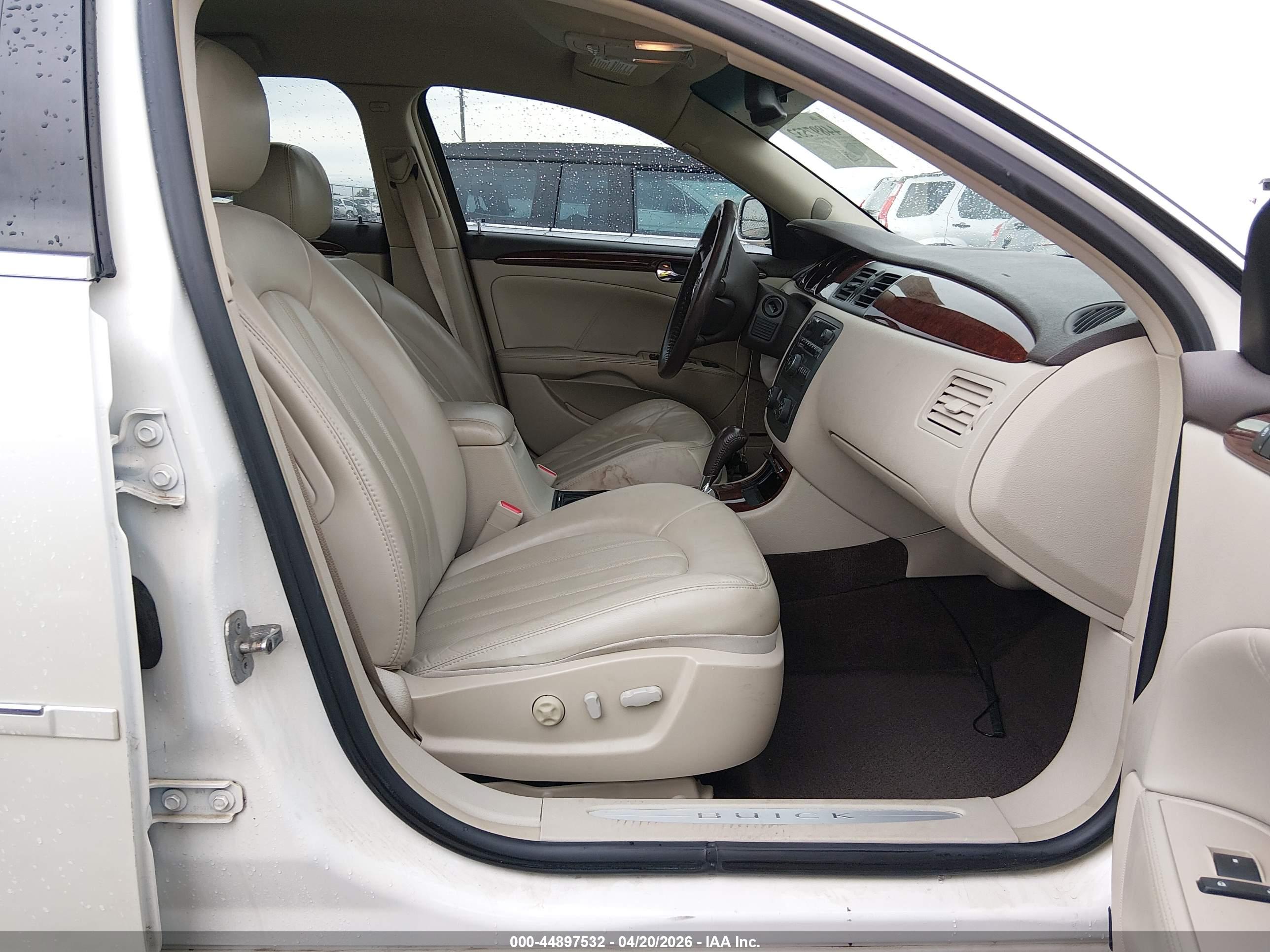 BUICK LUCERNE image 5
