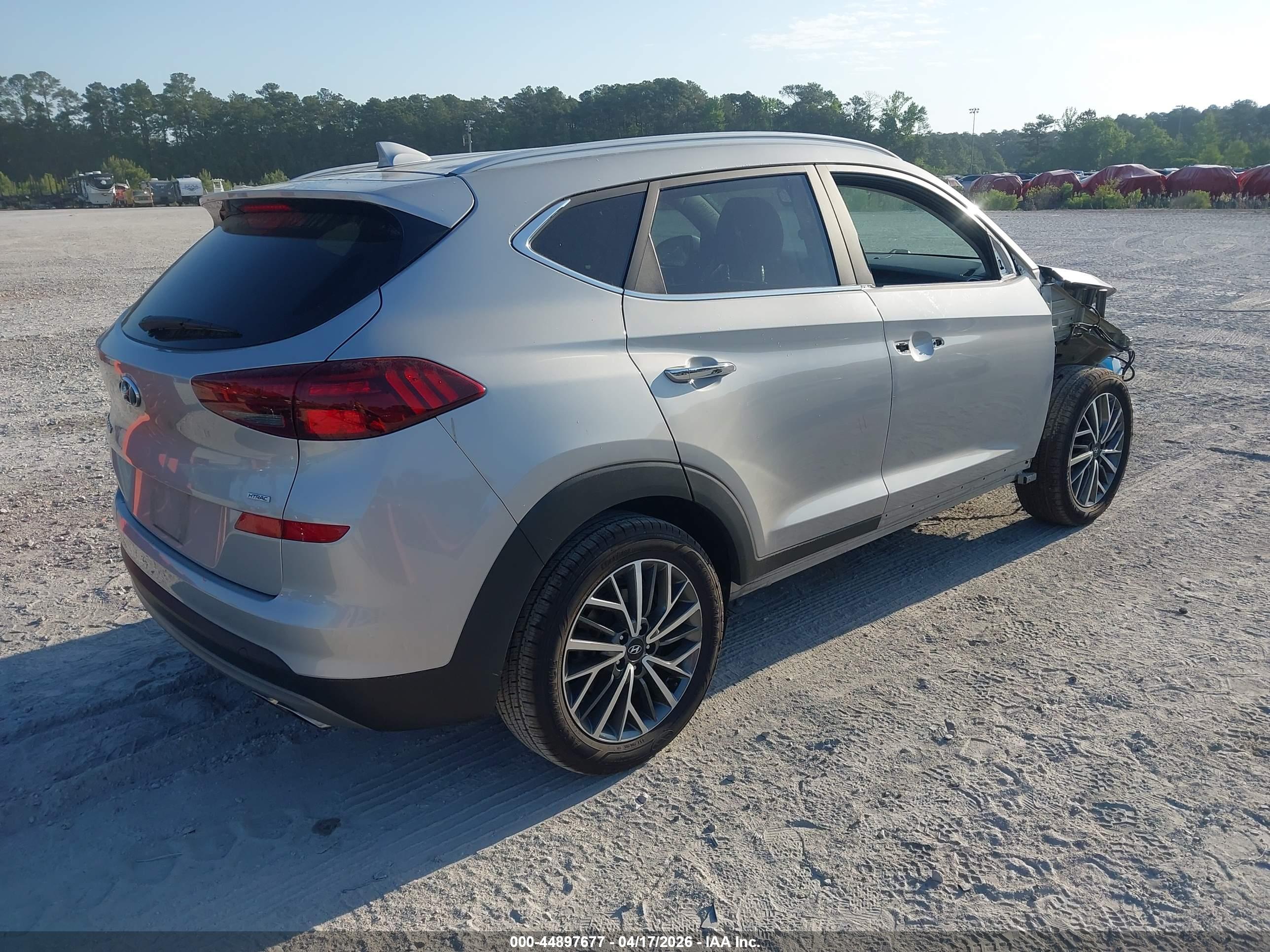 HYUNDAI TUCSON image 4