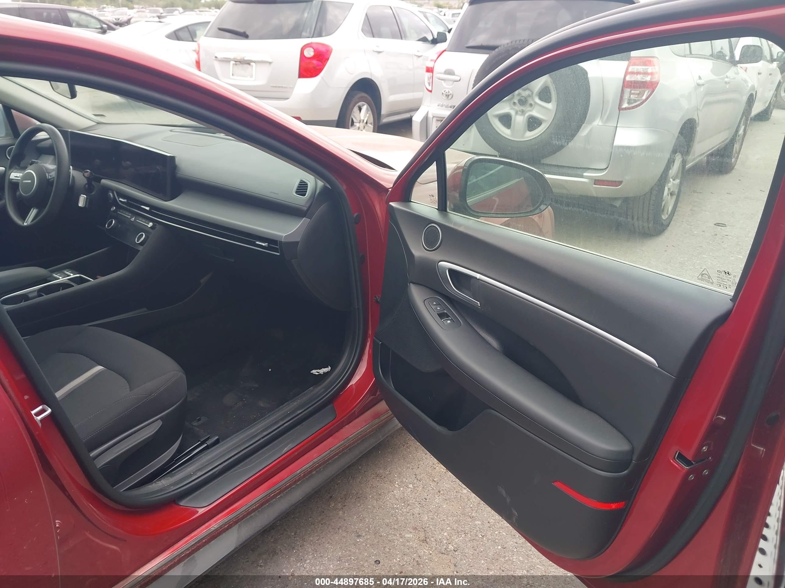 HYUNDAI SONATA image 5