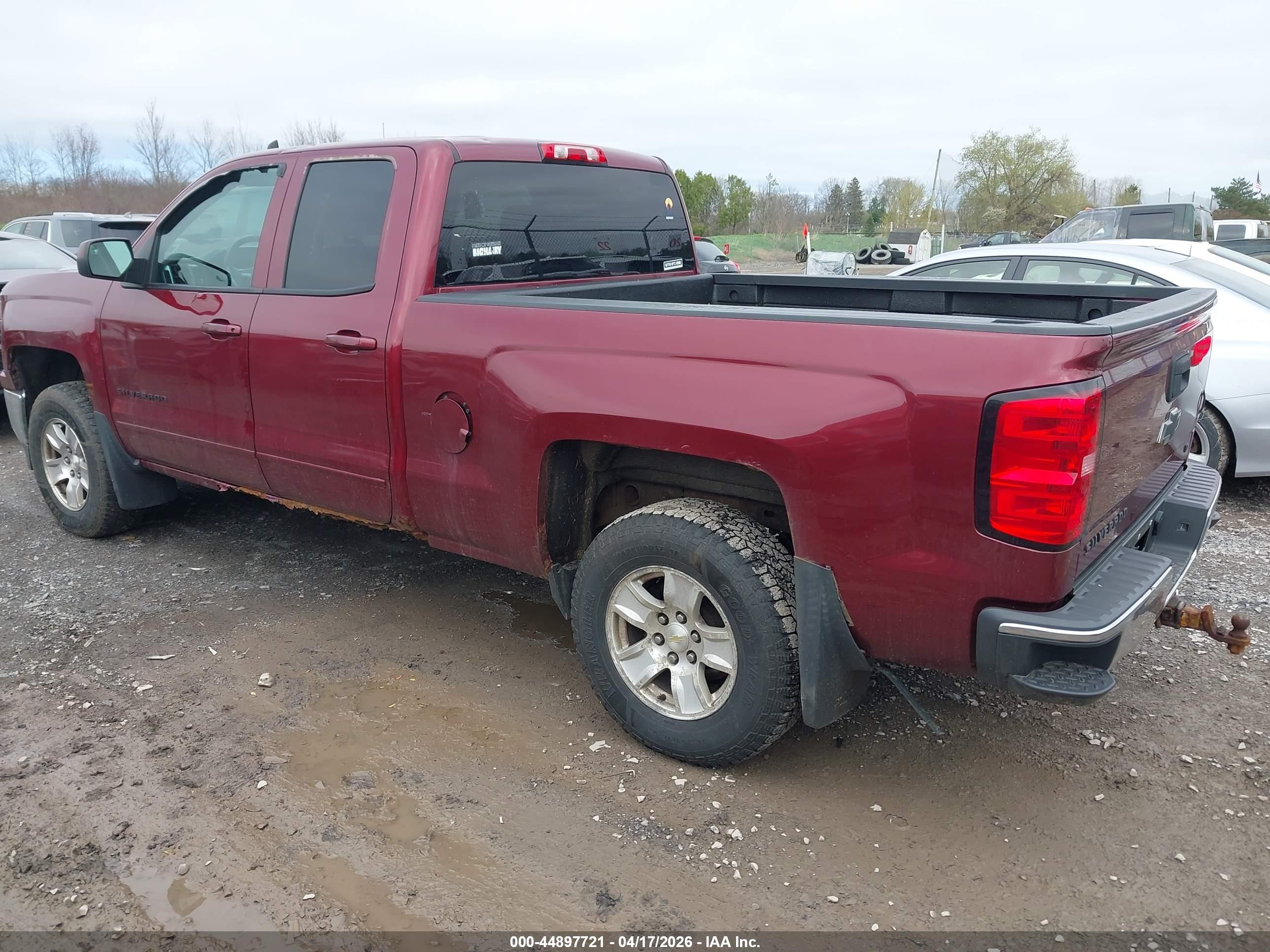 CHEVROLET SILVERADO image 3