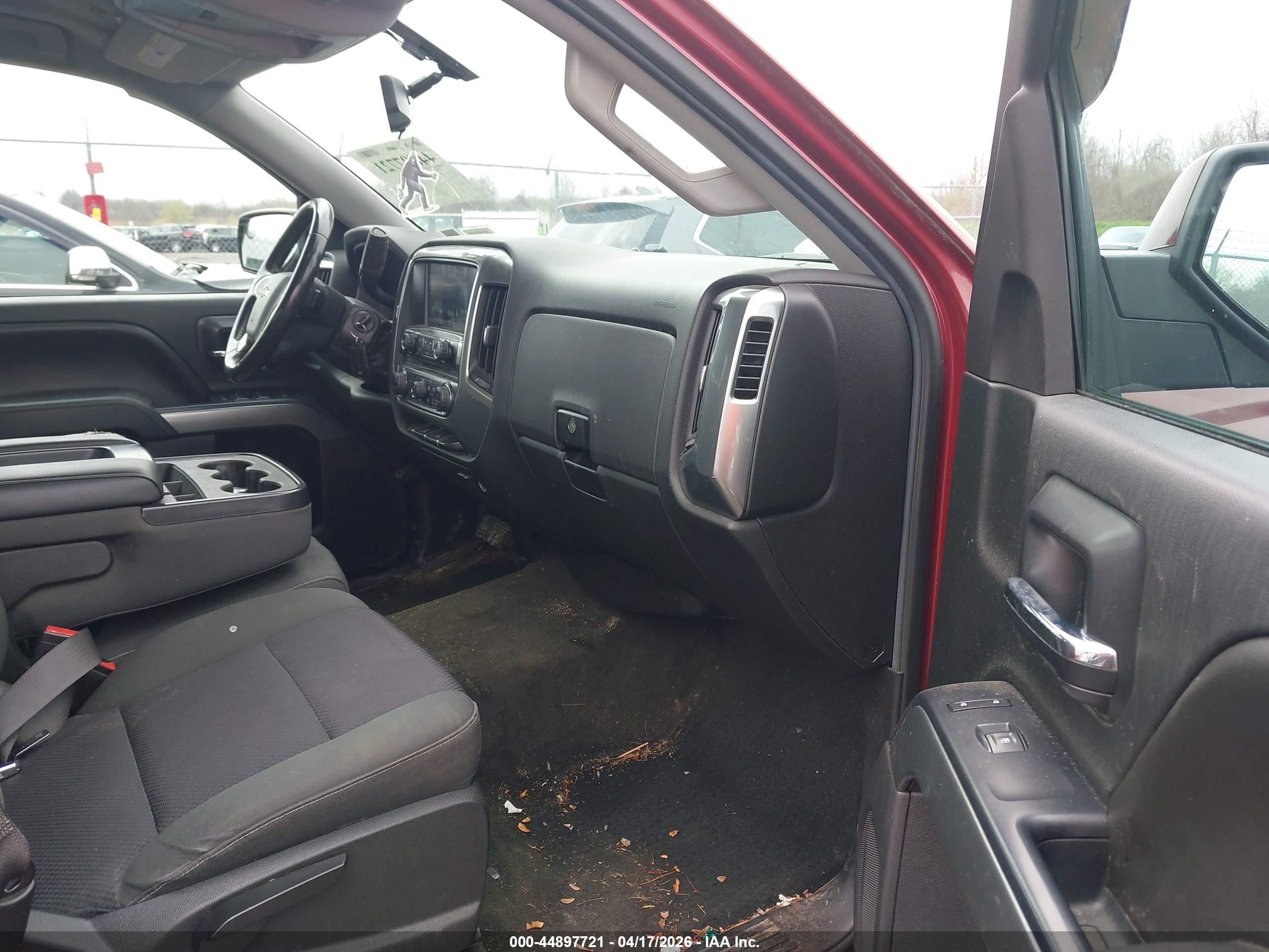 CHEVROLET SILVERADO image 5